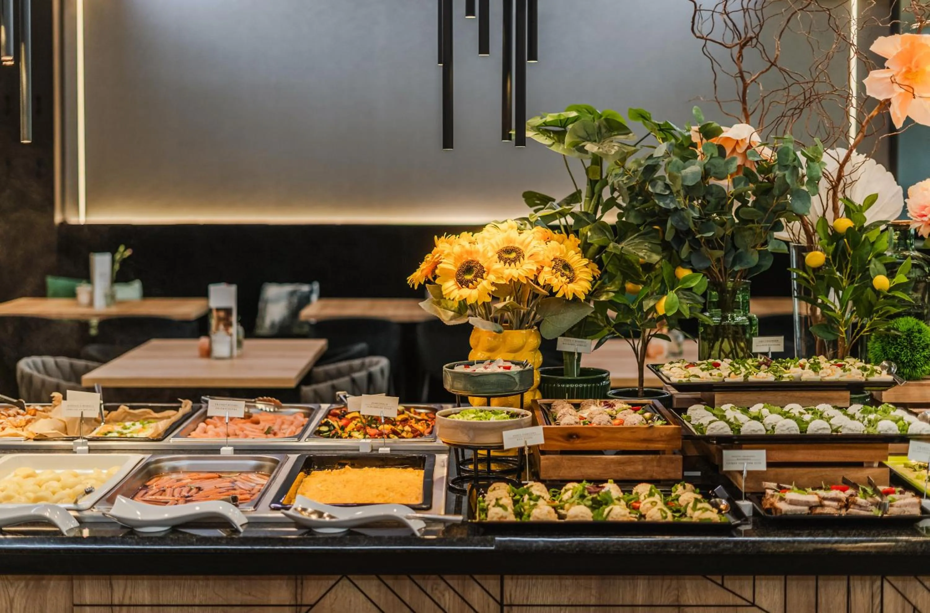 Buffet breakfast in Rezydencja AQUA by GRANO