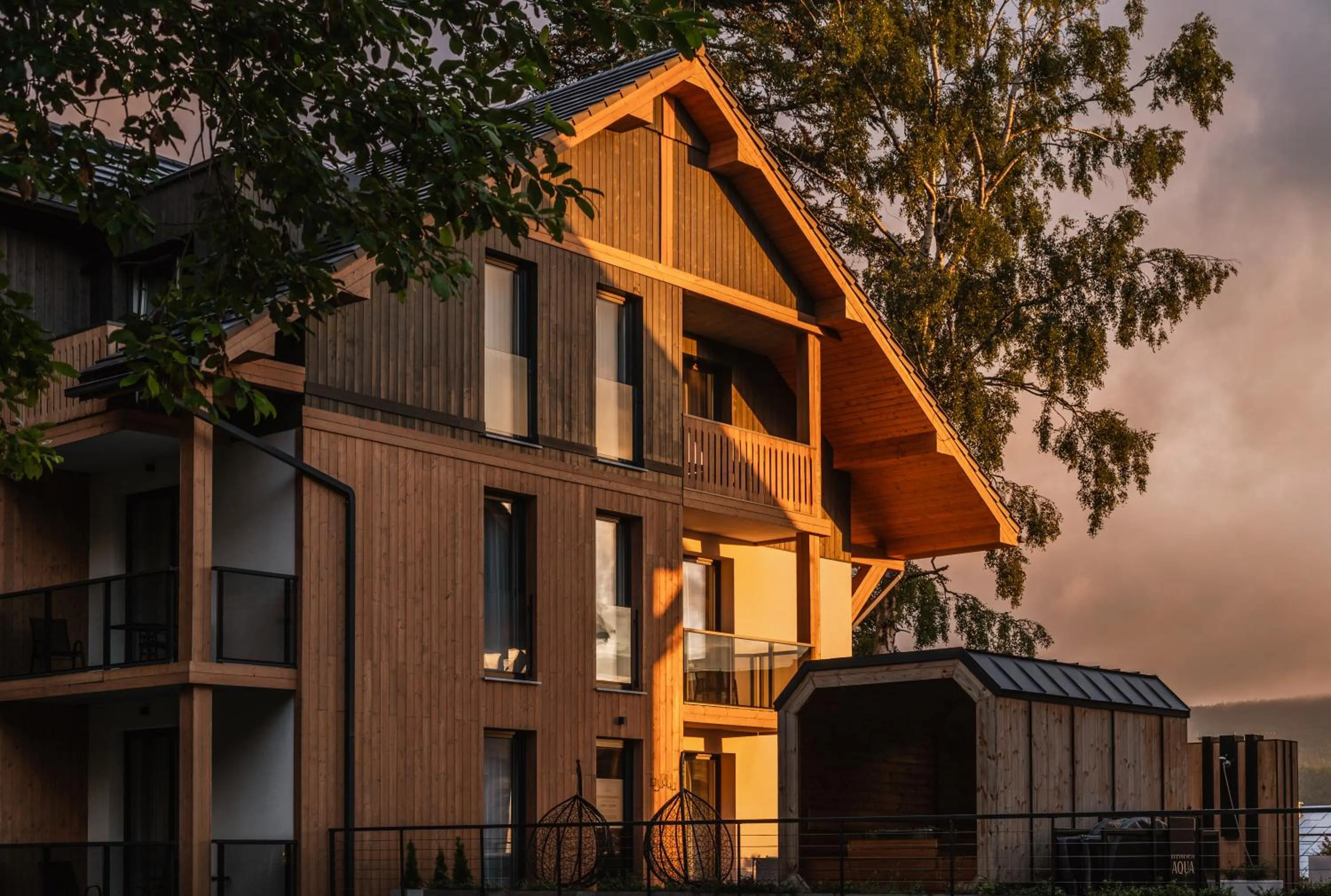 Property building in Rezydencja AQUA by GRANO