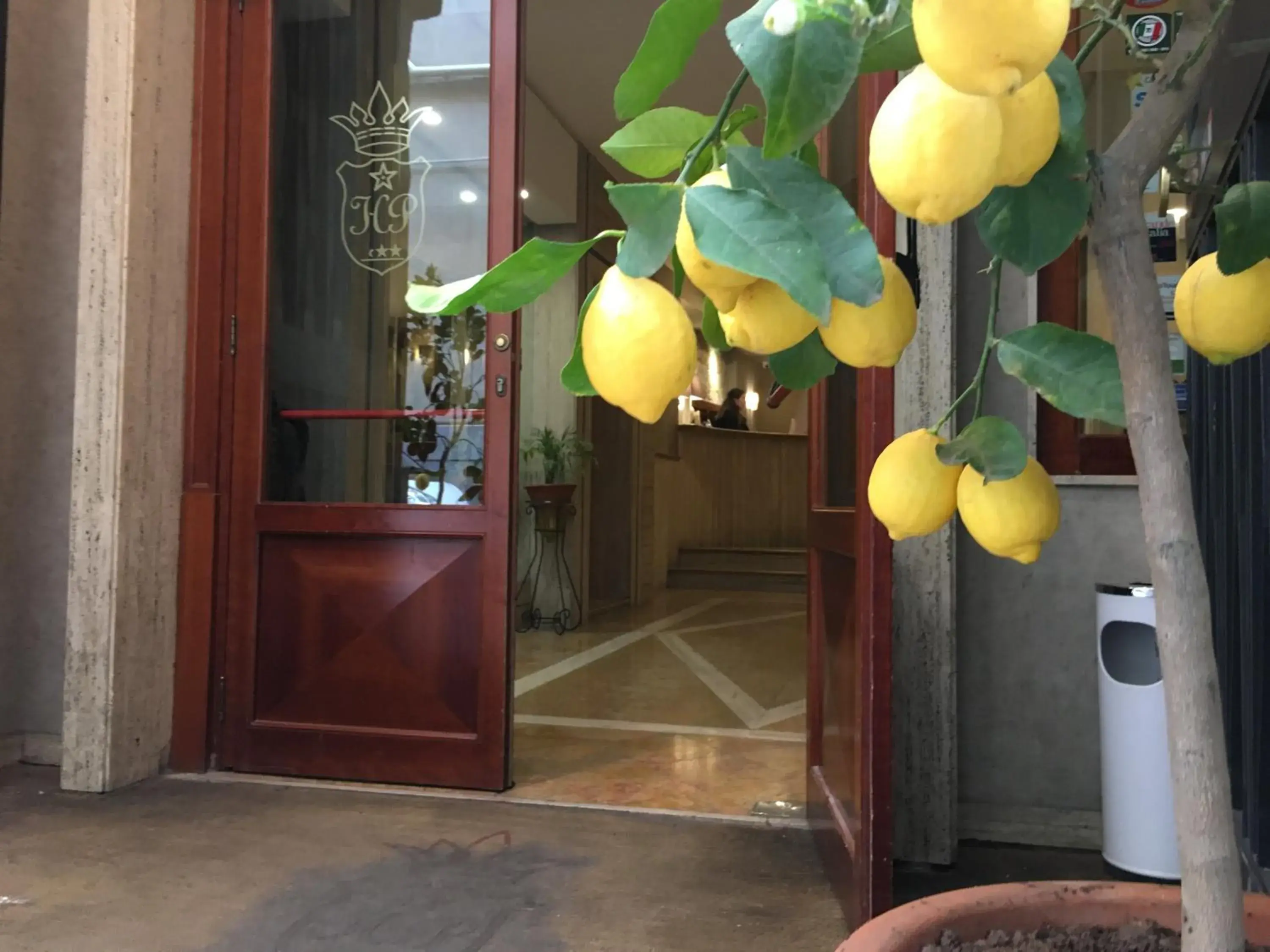 Facade/entrance in Hotel Posta Facade/entrance in Hotel Posta