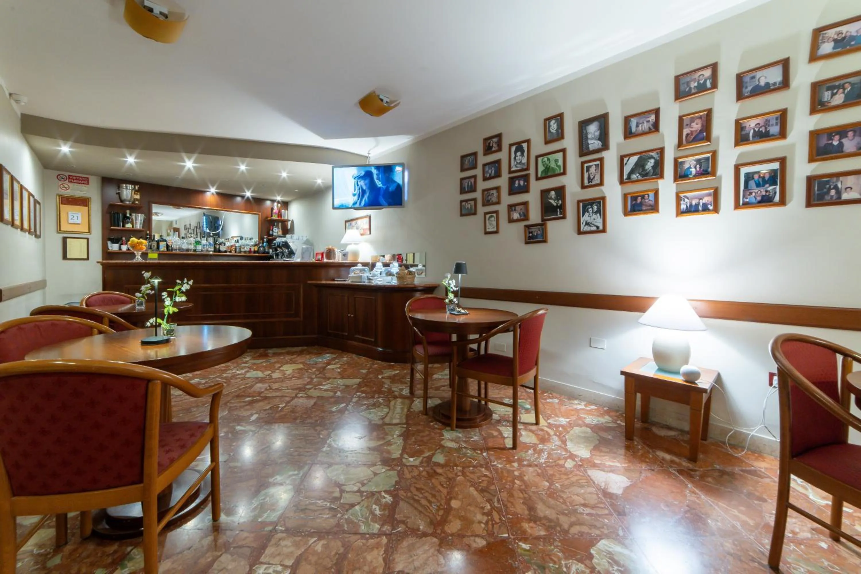 Lounge or bar in Hotel Posta