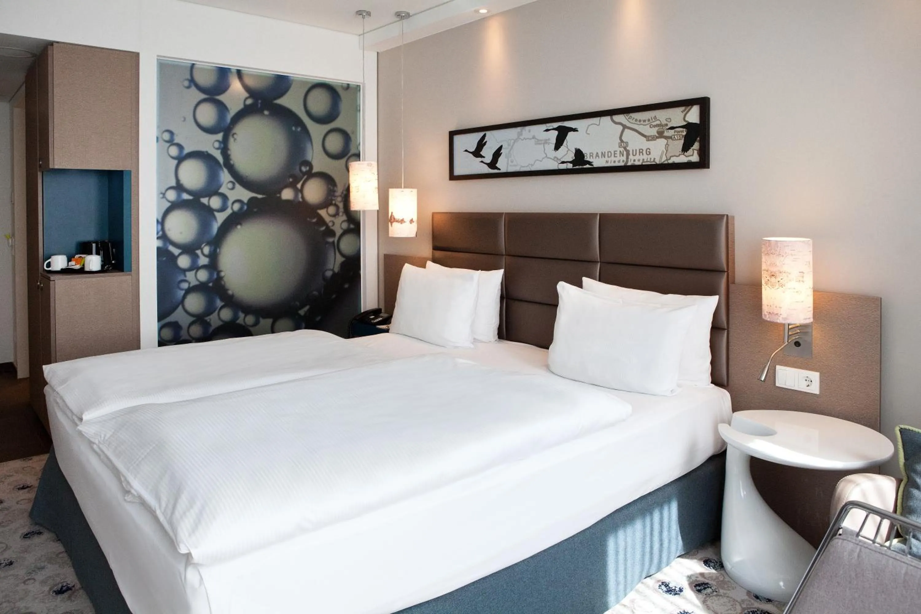 Bedroom, Bed in Holiday Inn Berlin City East Side by IHG