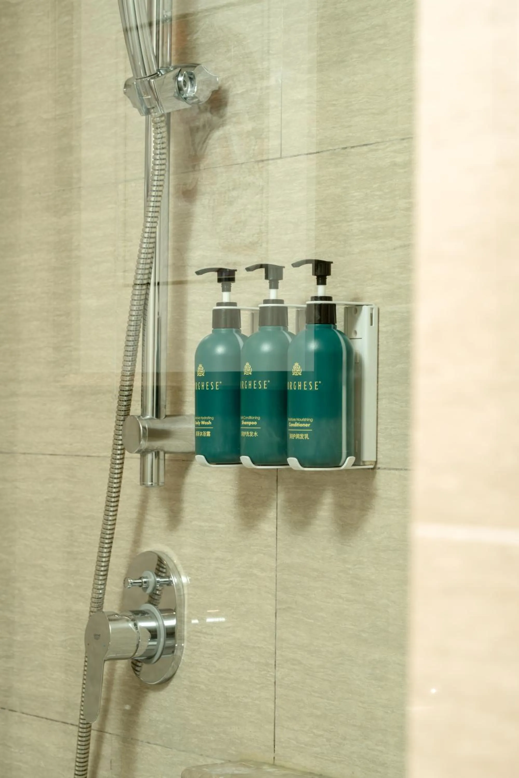 Toilet in Crowne Plaza Kunming City Centre by IHG