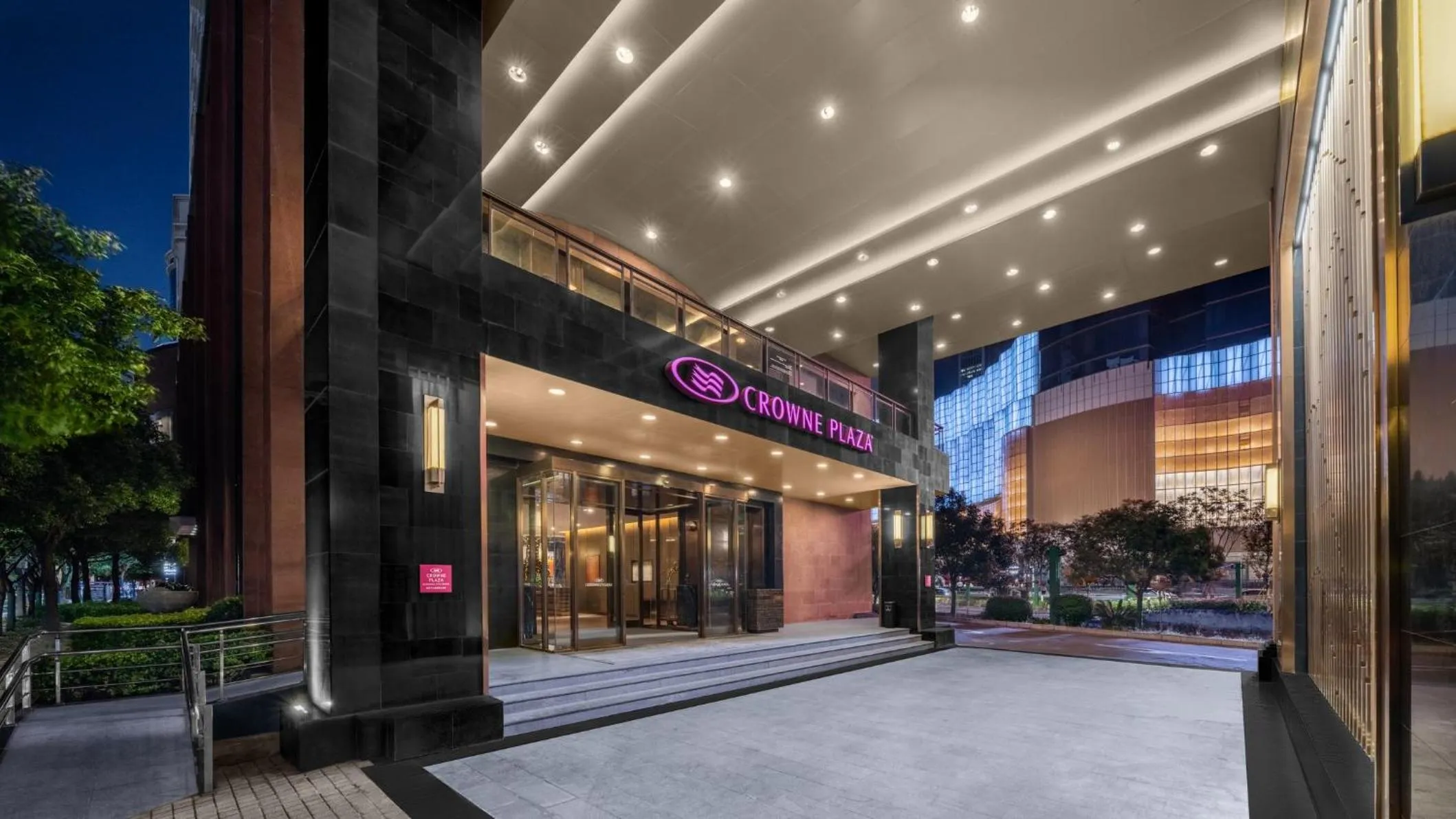 Property building in Crowne Plaza Kunming City Centre by IHG