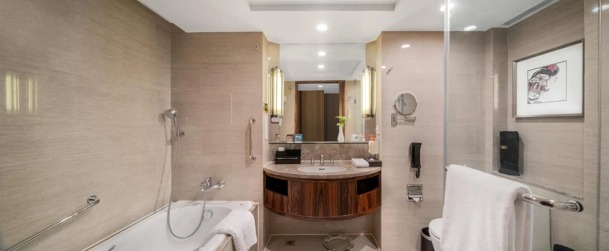Bathroom in Crowne Plaza Kunming City Centre by IHG