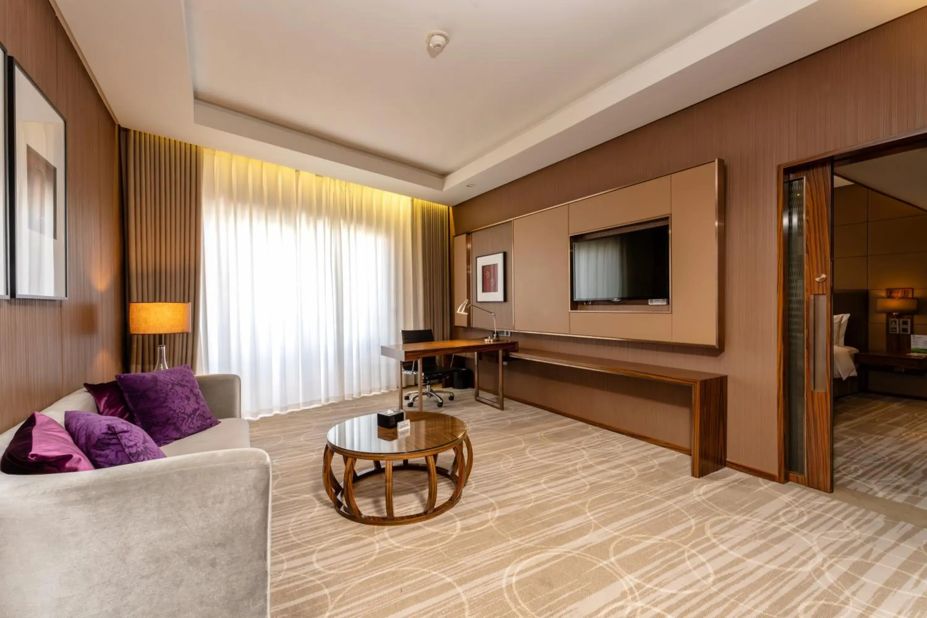 One-Bedroom Suite - Lounge Access in Crowne Plaza Kunming City Centre by IHG One-Bedroom Suite - Lounge Access in Crowne Plaza Kunming City Centre by IHG
