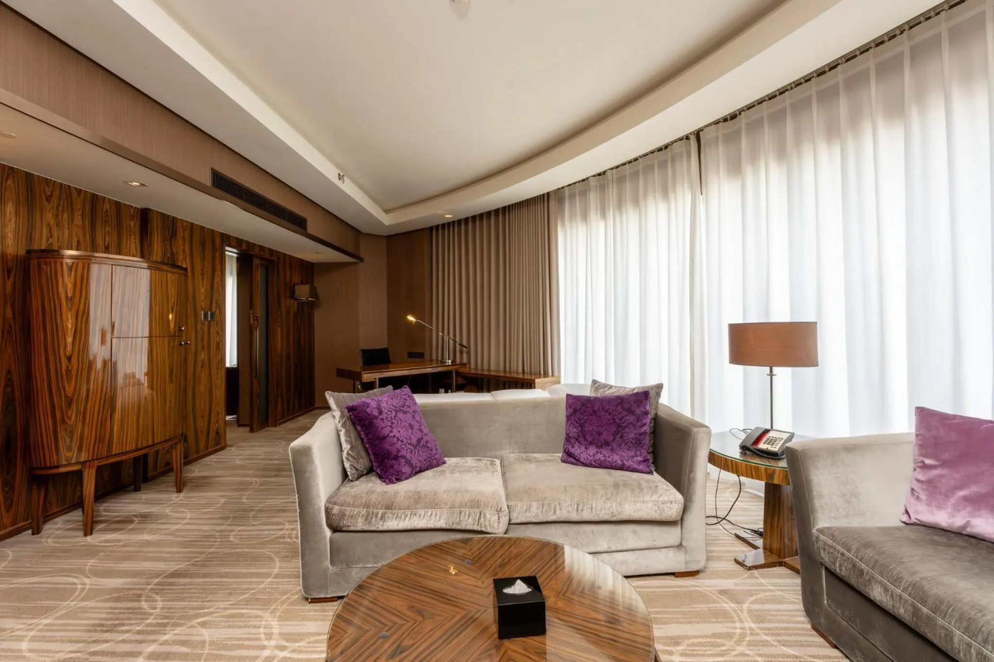 Photo of the whole room in Crowne Plaza Kunming City Centre by IHG