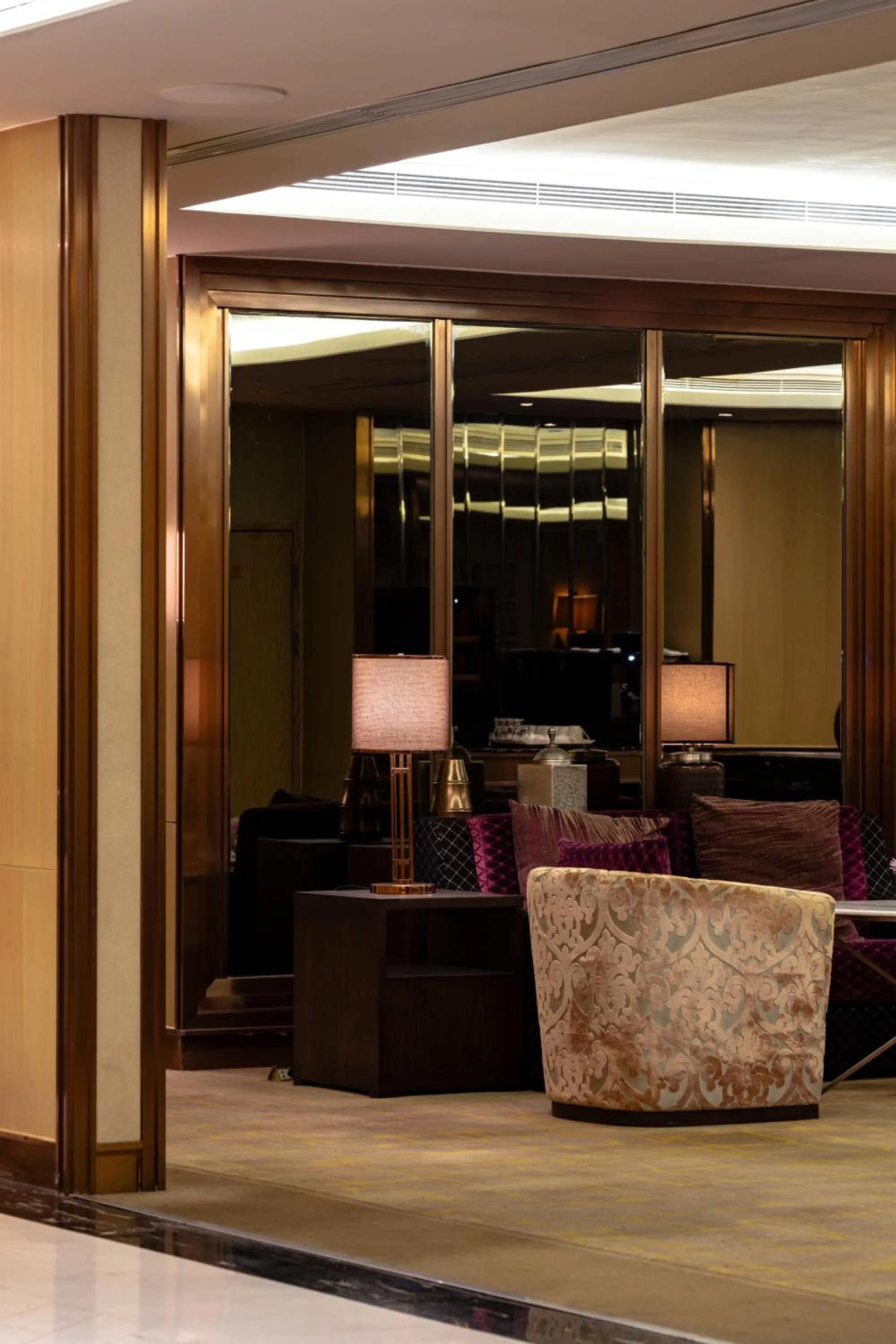 Business facilities in Crowne Plaza Kunming City Centre by IHG