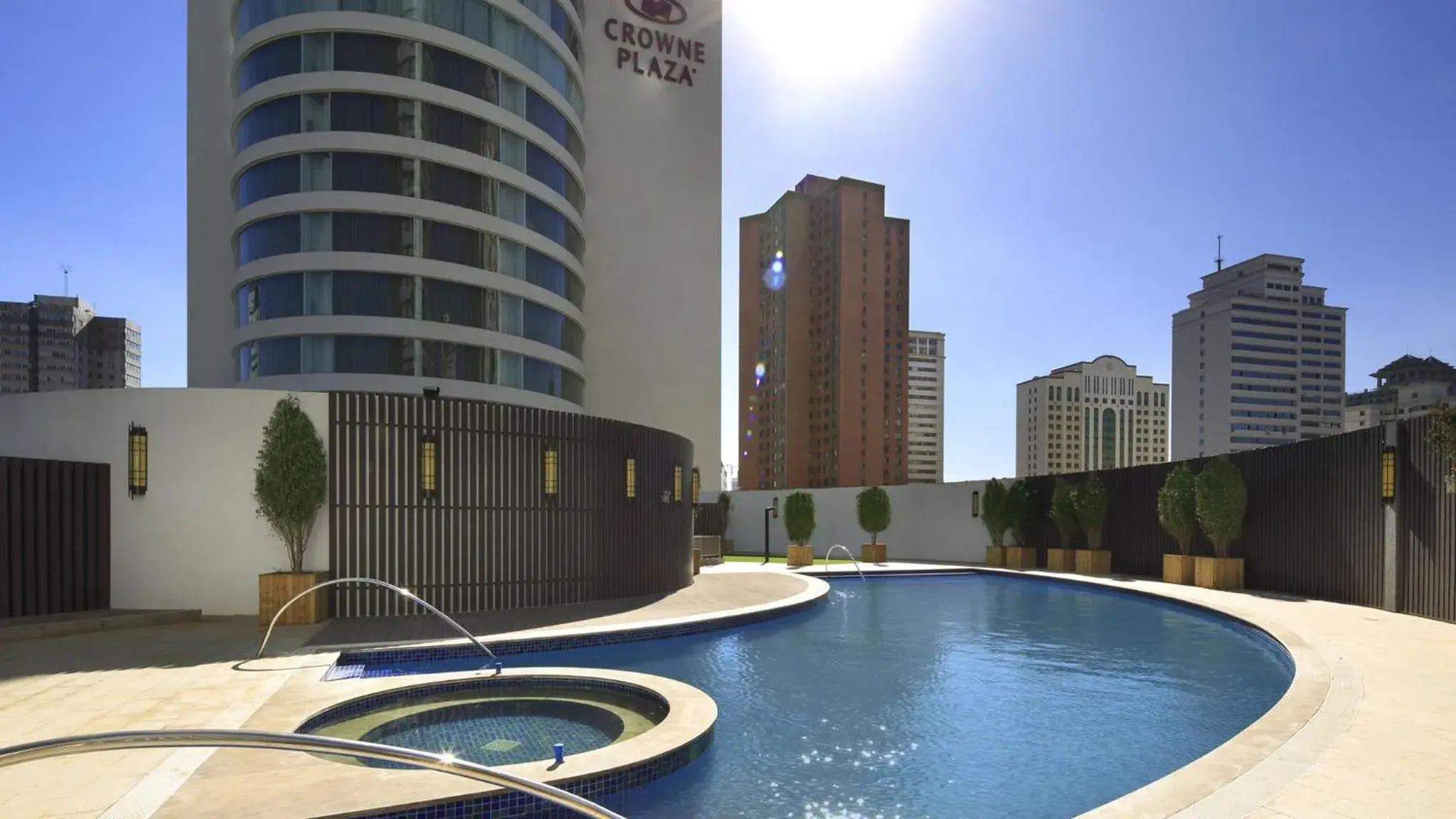 Swimming pool in Crowne Plaza Kunming City Centre by IHG Swimming pool in Crowne Plaza Kunming City Centre by IHG