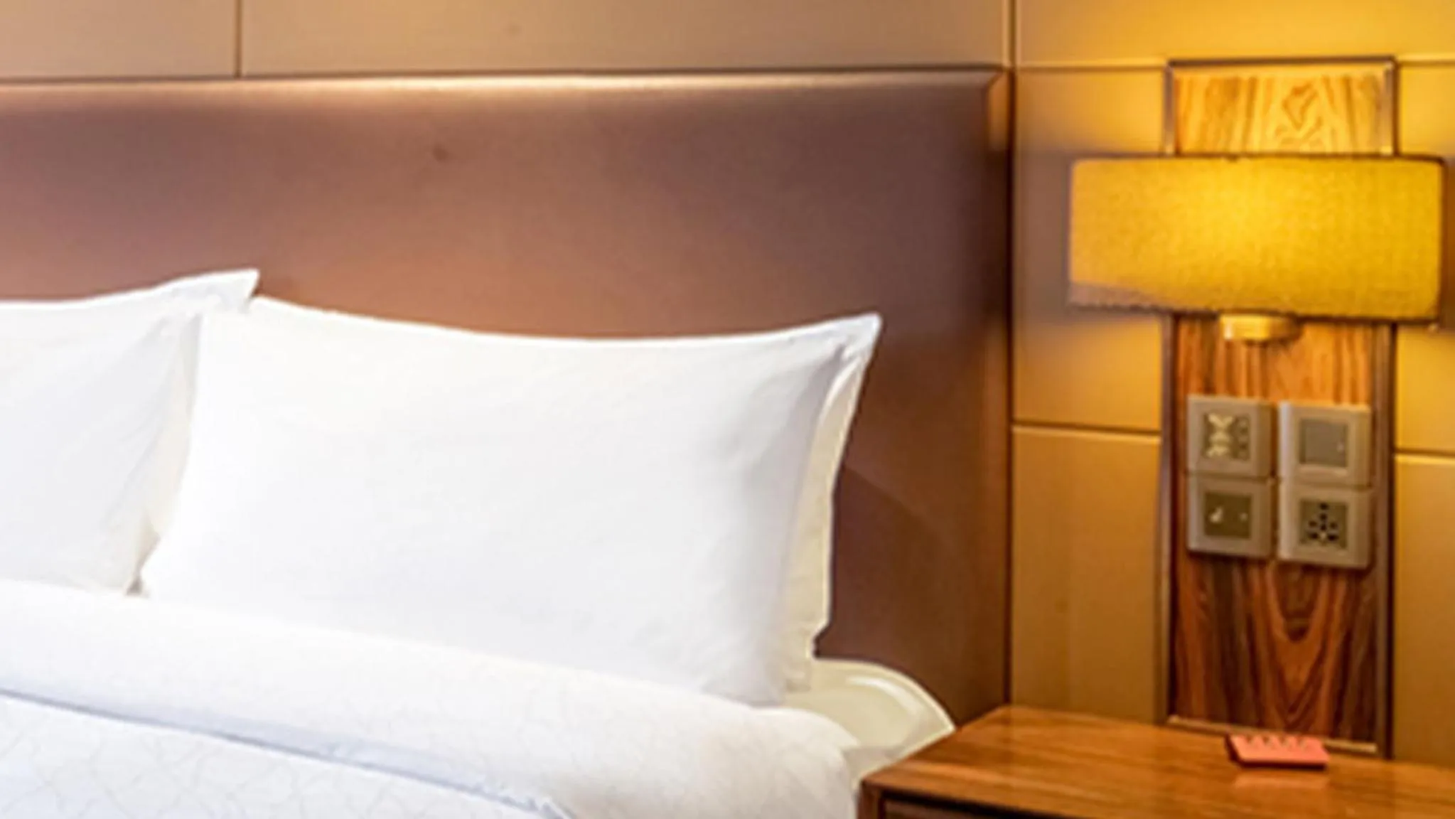 Photo of the whole room, Bed in Crowne Plaza Kunming City Centre by IHG