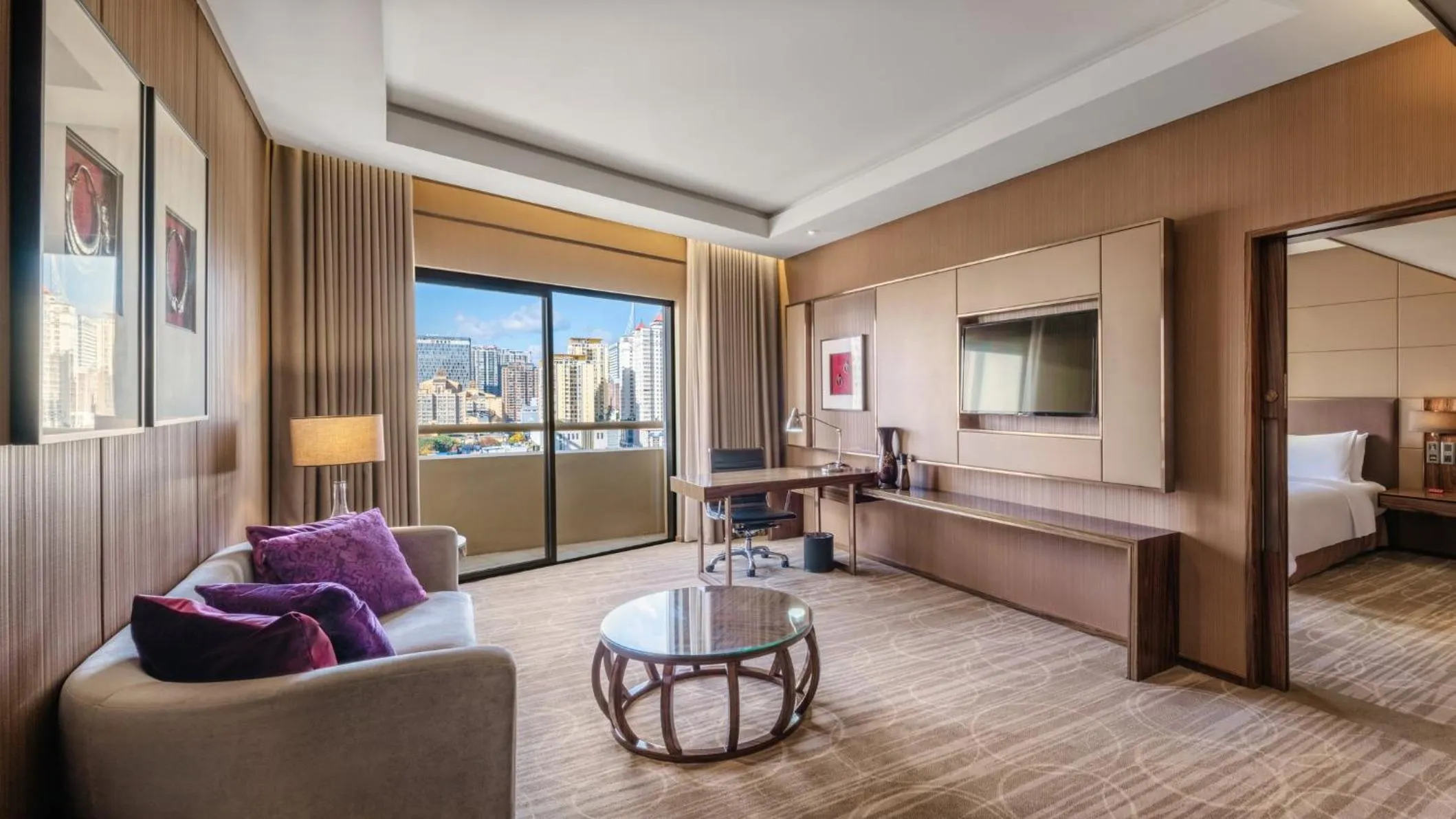 Bedroom, Bed in Crowne Plaza Kunming City Centre by IHG