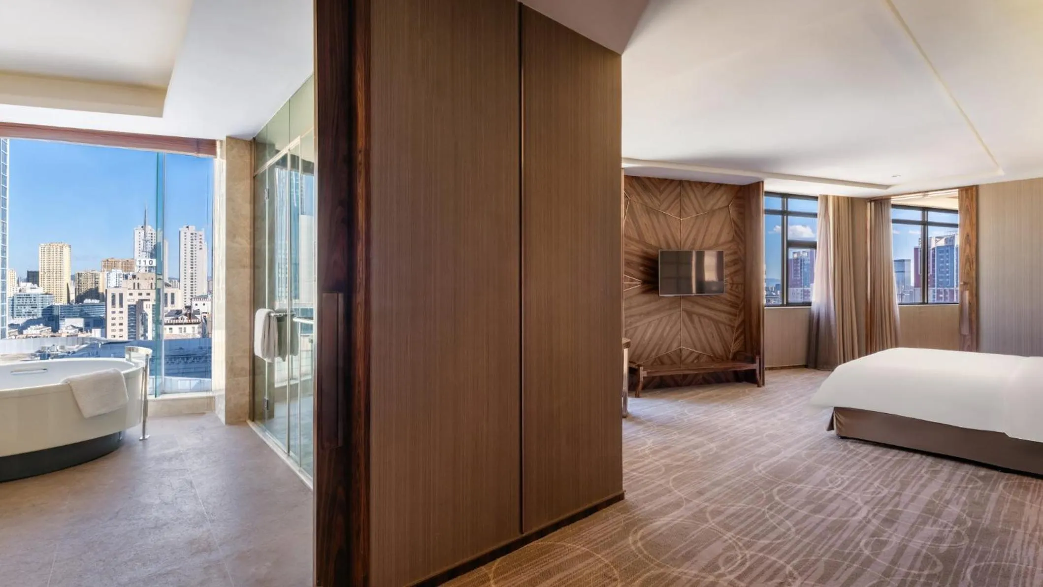 Photo of the whole room, Bed in Crowne Plaza Kunming City Centre by IHG