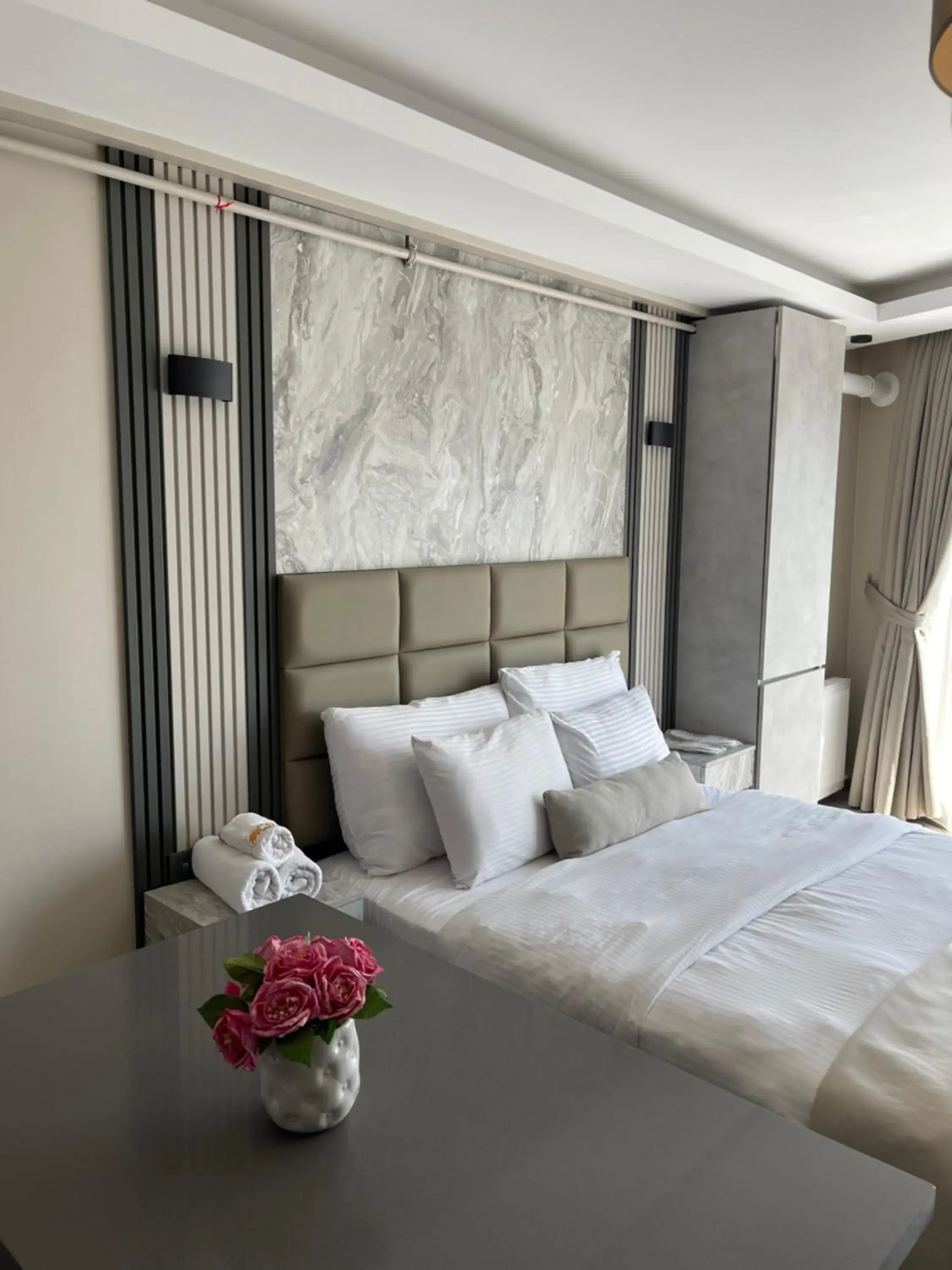 One-Bedroom Family Apartment in Aymira Suite Hotel One-Bedroom Family Apartment in Aymira Suite Hotel