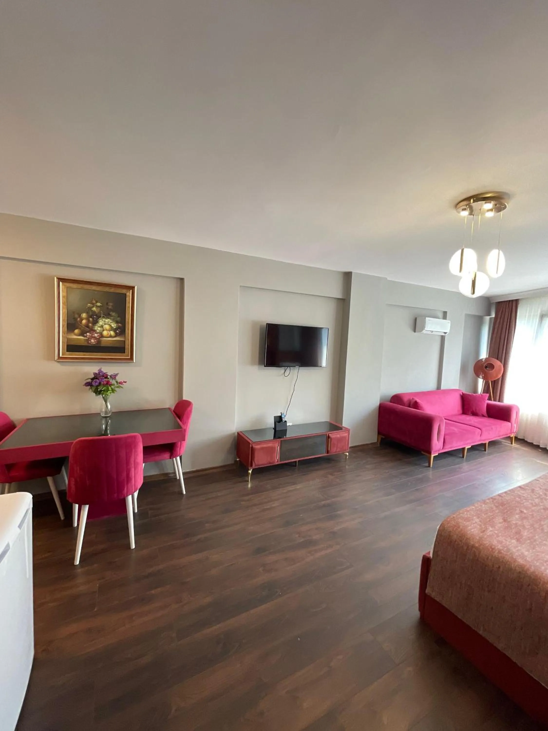 Bed in Aymira Suite Hotel