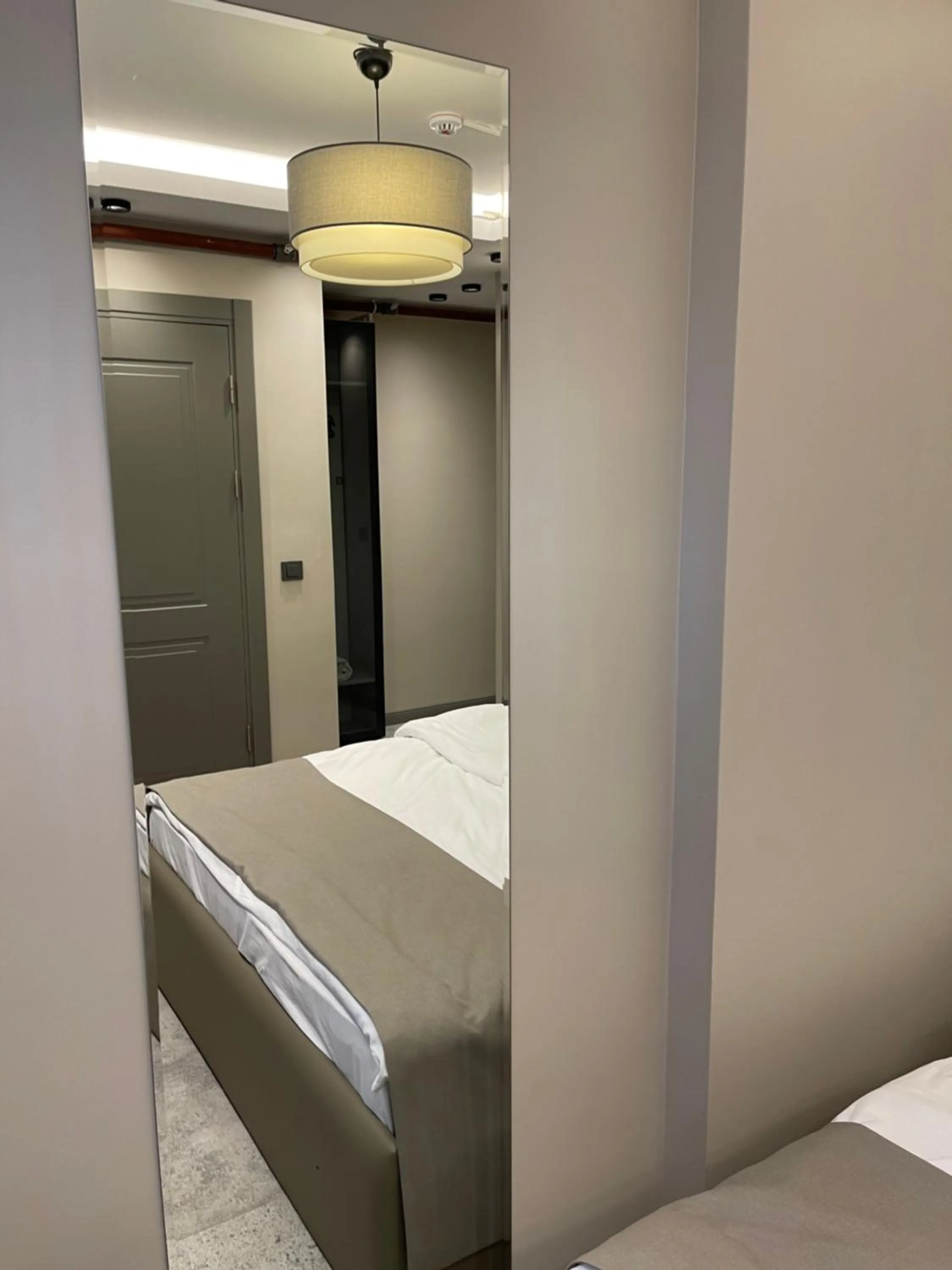 Bed in Aymira Suite Hotel