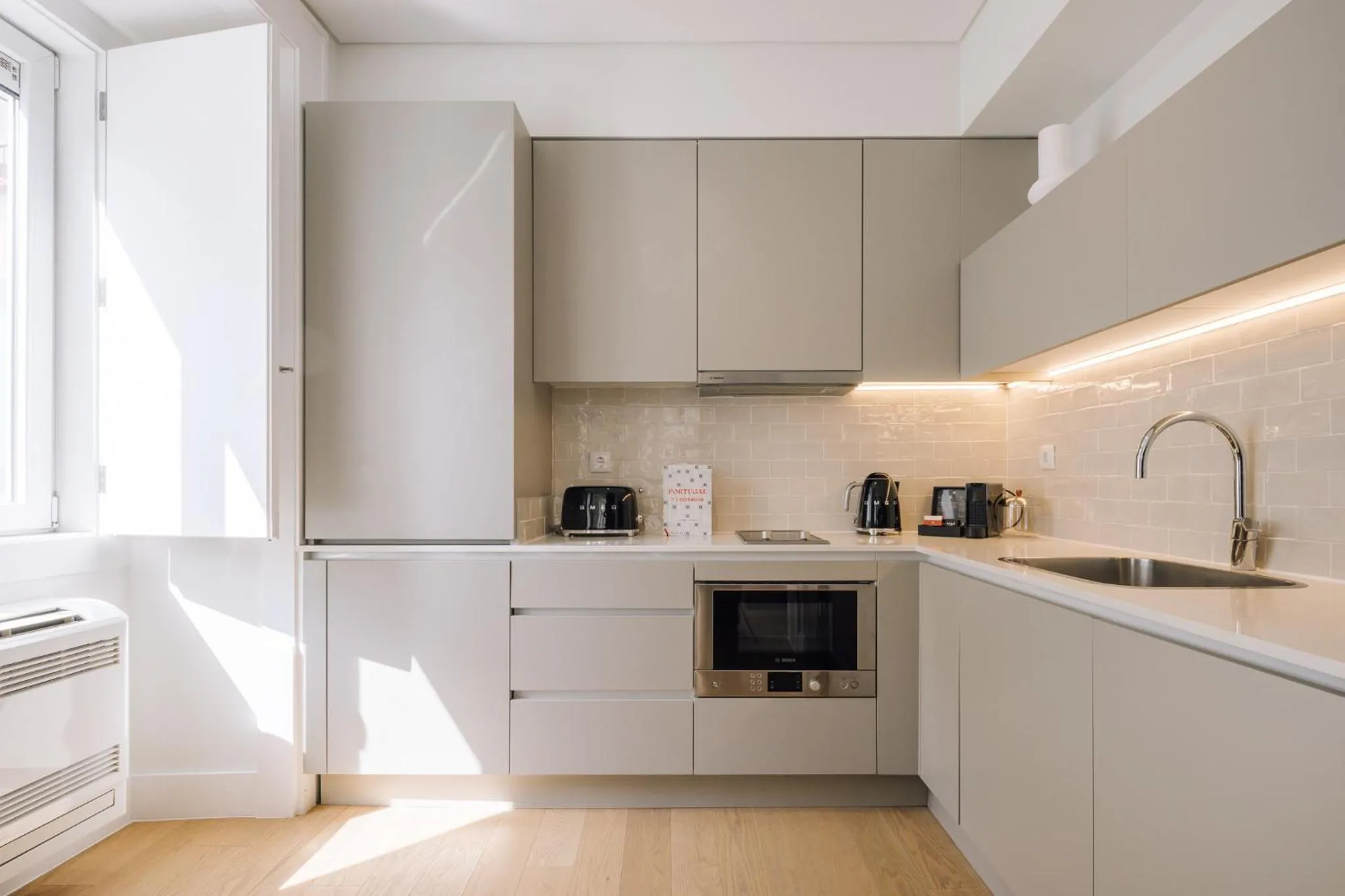 Ando Living - Abrantes 10 House