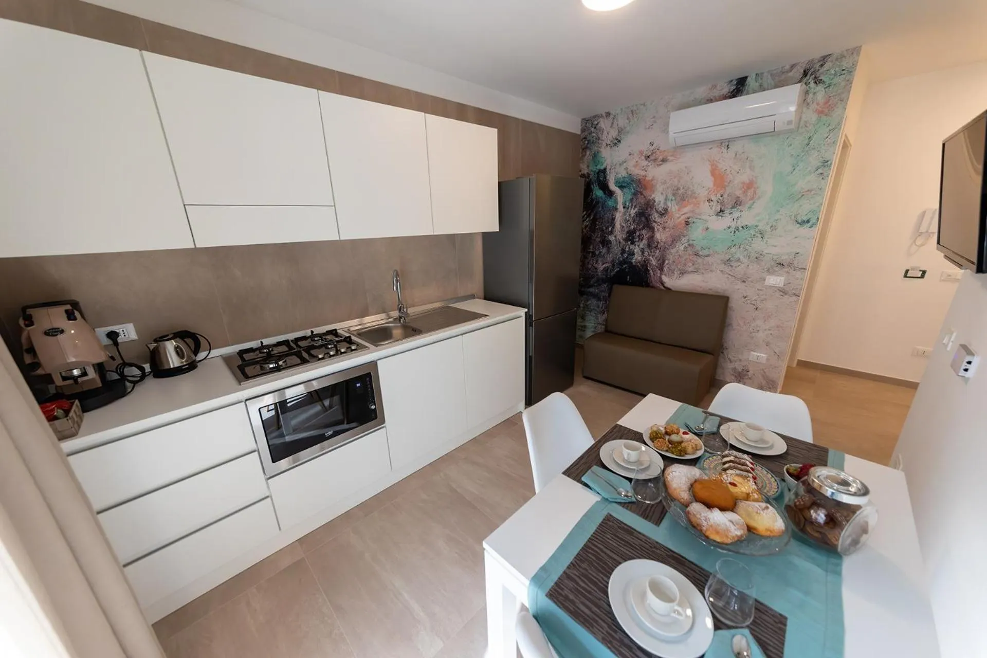 Kitchen or kitchenette in Alta Marea Sea Apartments