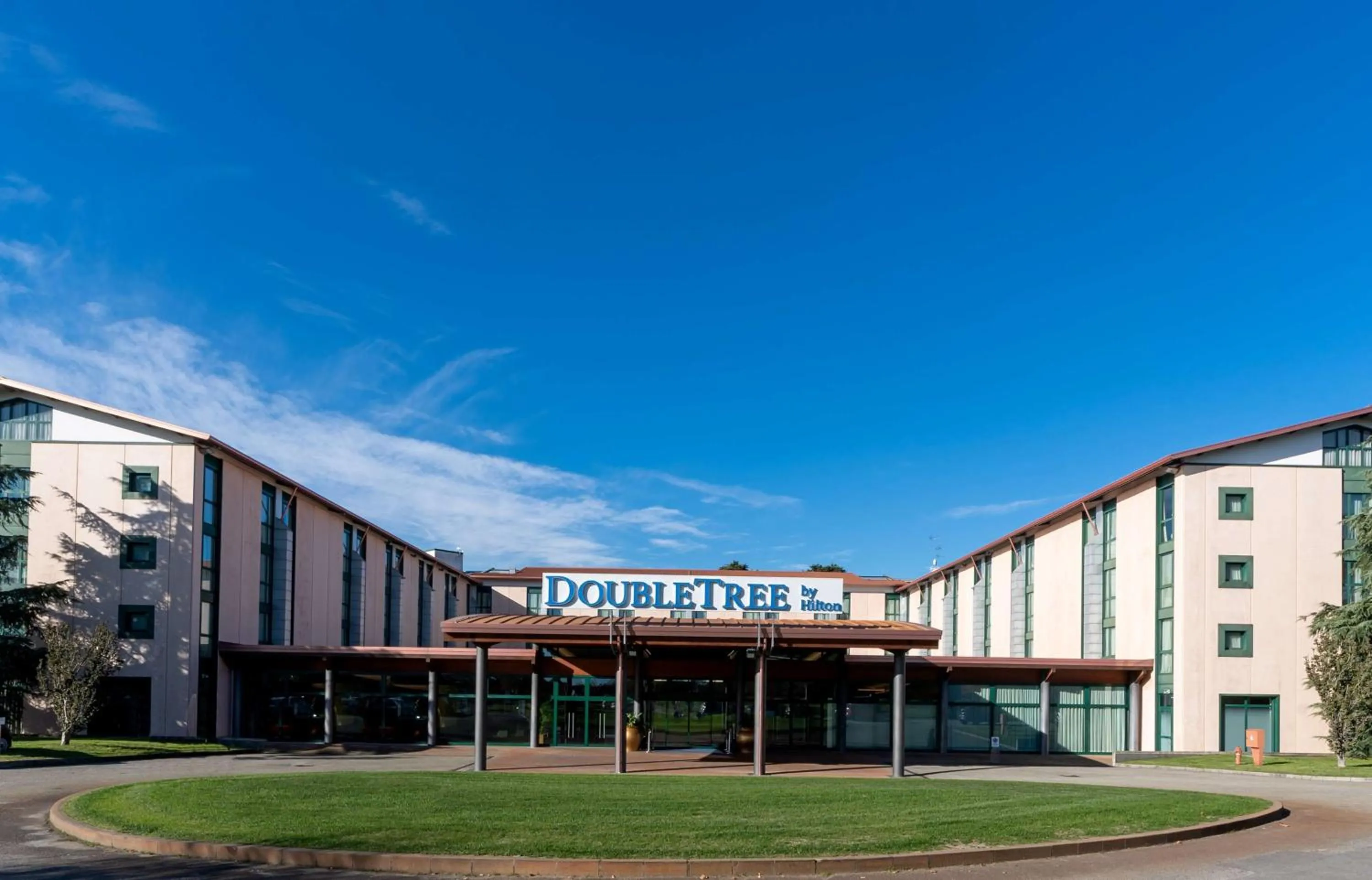 Property building in Doubletree by Hilton Milan Malpensa Solbiate Olona