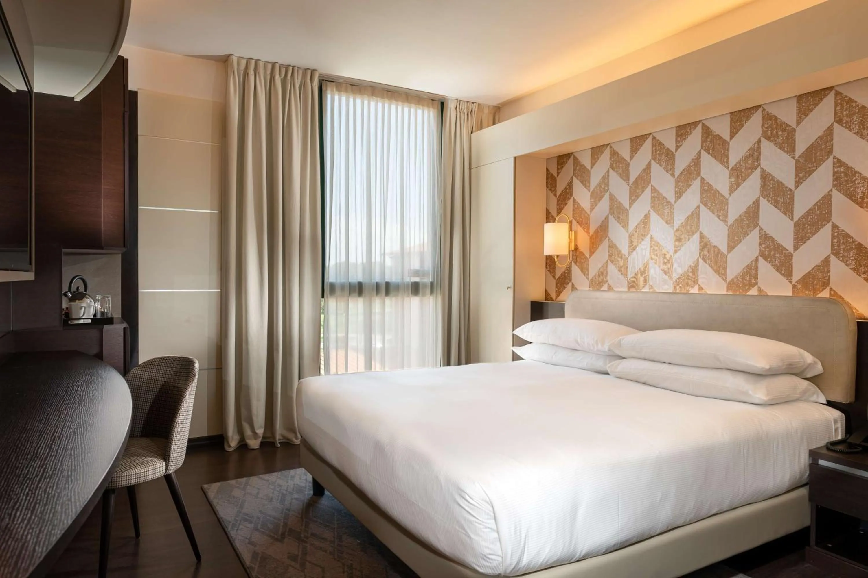Bed in Doubletree by Hilton Milan Malpensa Solbiate Olona