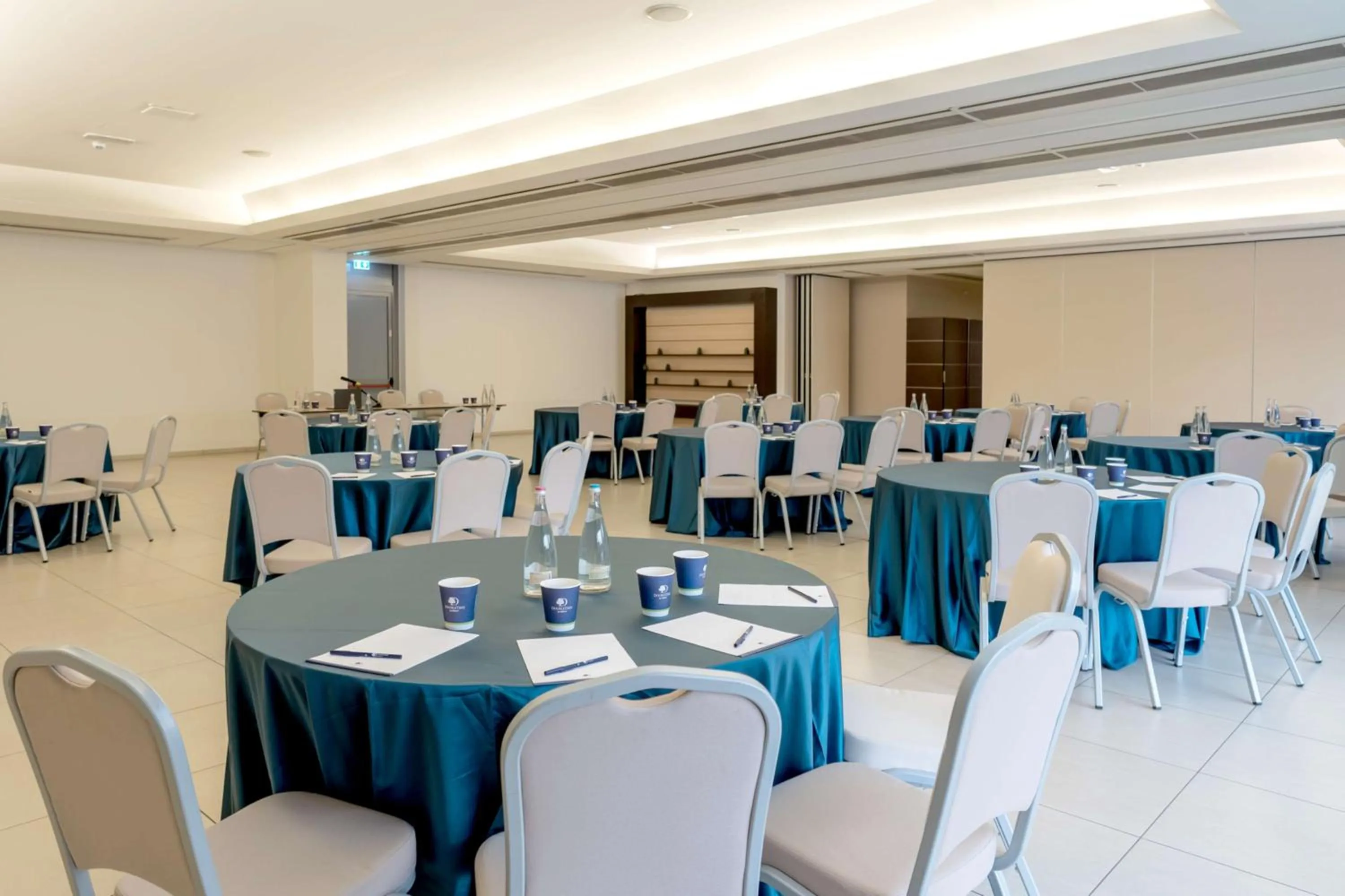 Meeting/conference room in Doubletree by Hilton Milan Malpensa Solbiate Olona