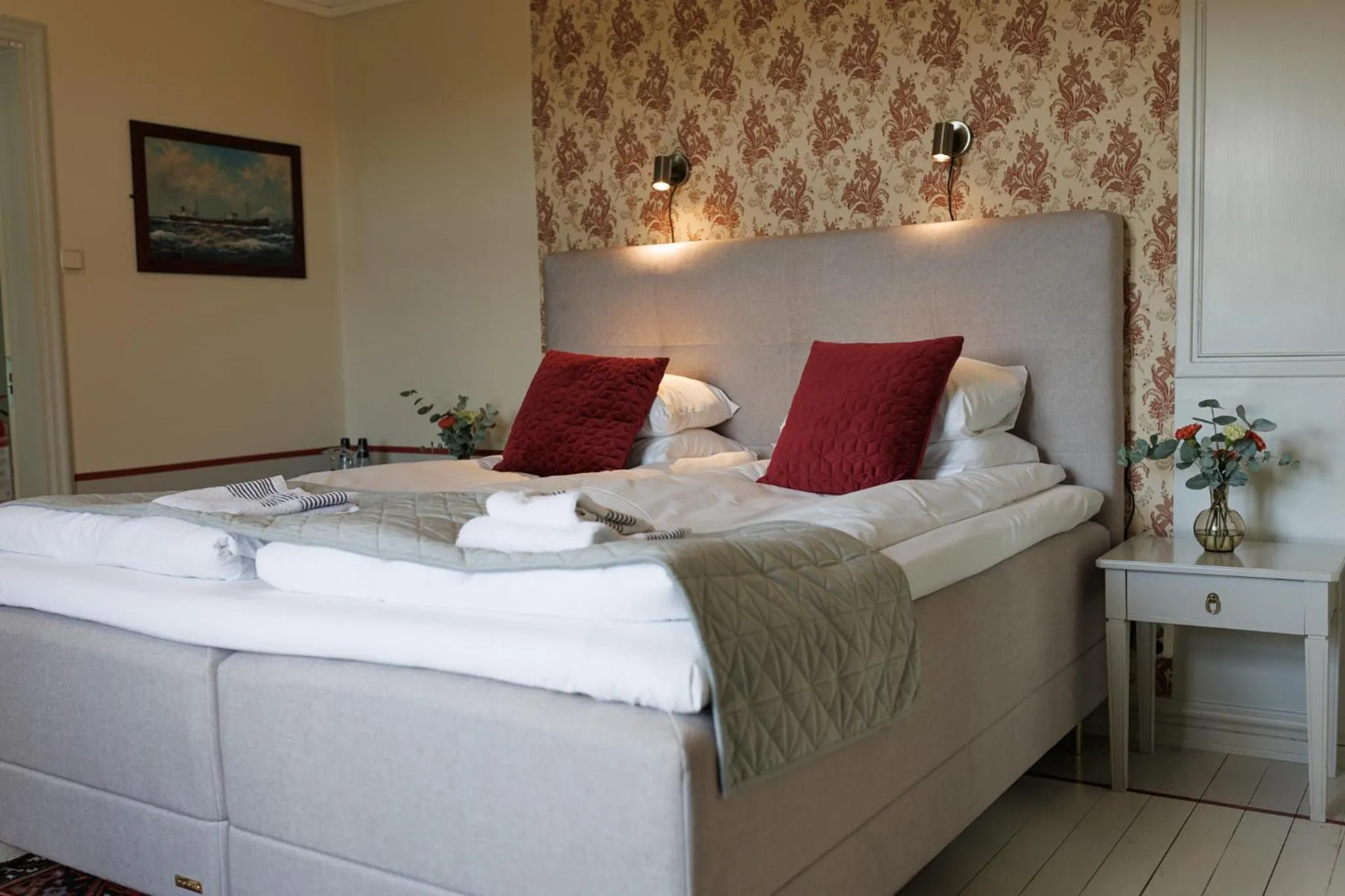 Bed in Munkedals Herrgård