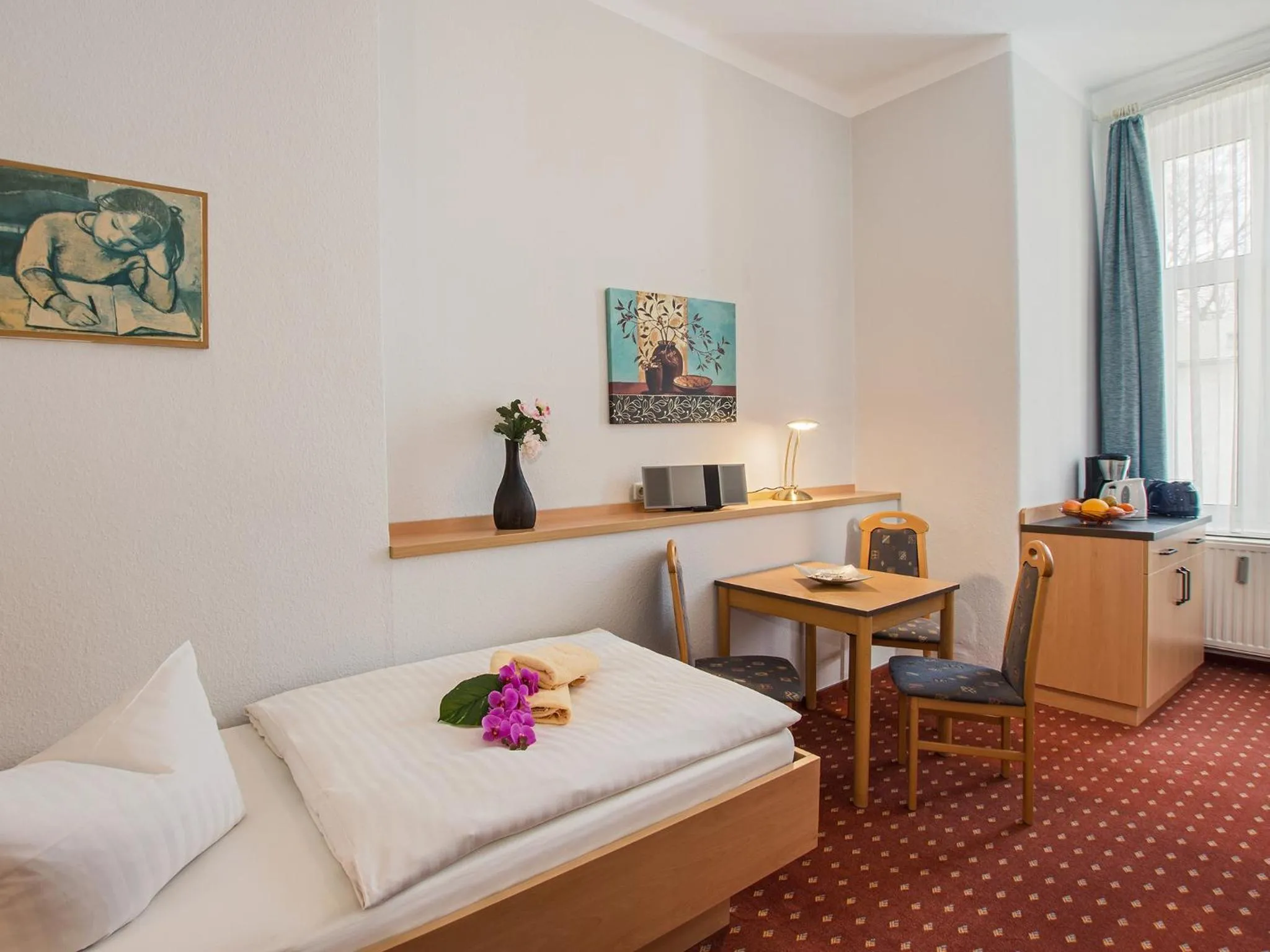 Bed in Strandvilla Imperator