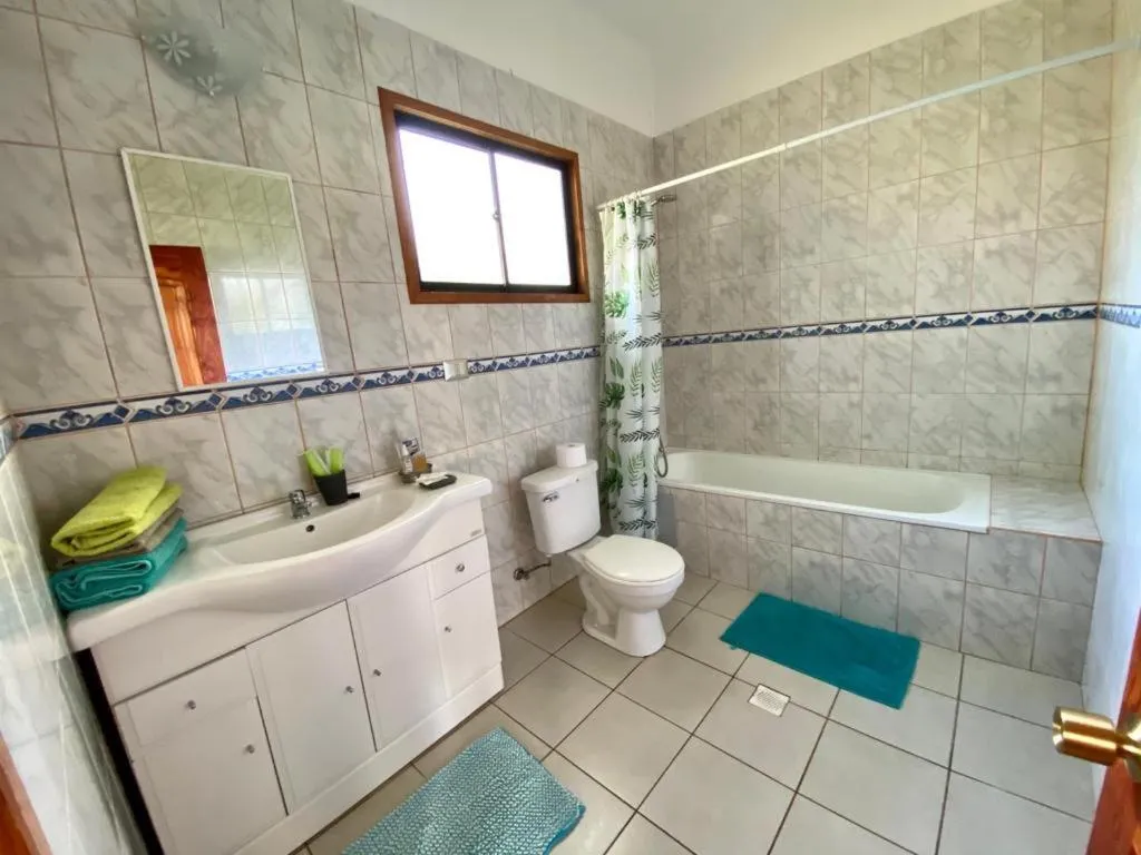Bathroom in Kahina Lodge