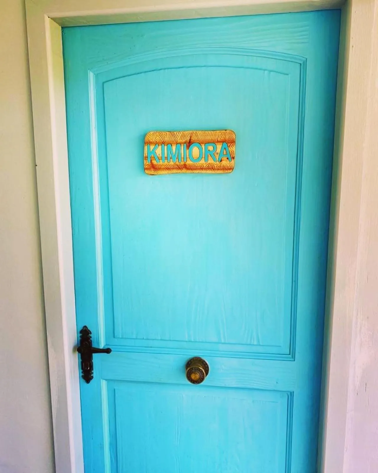 Logo/Certificate/Sign in Kahina Lodge