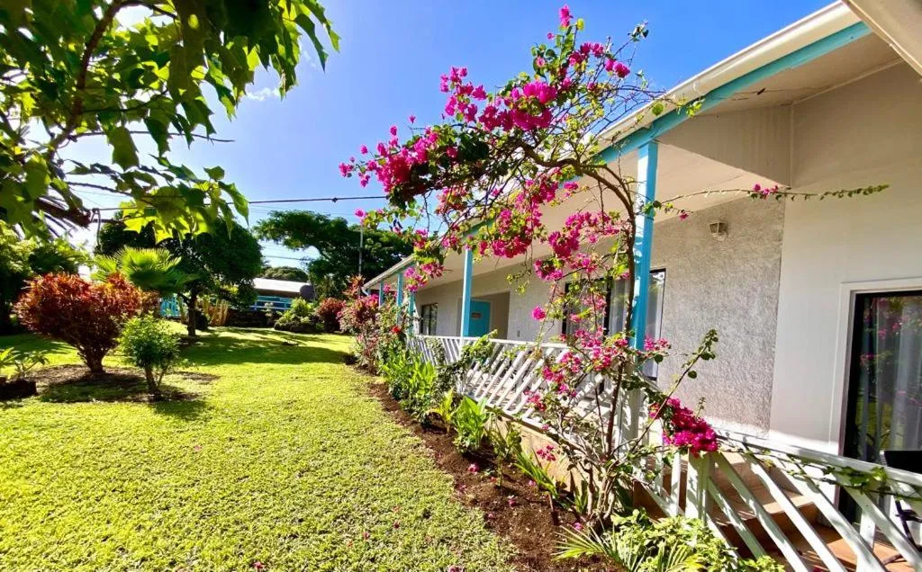 Property building in Kahina Lodge