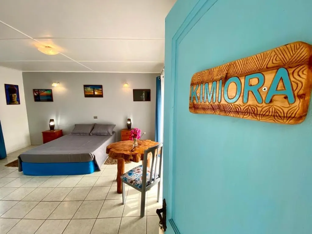 Property logo or sign, Bed in Kahina Lodge