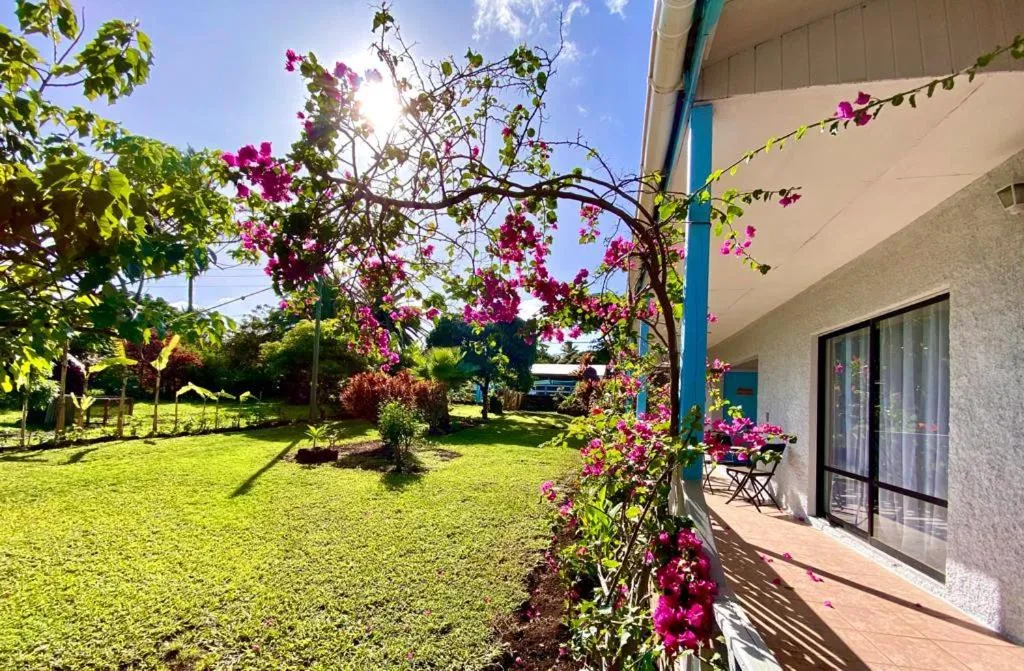 Patio in Kahina Lodge