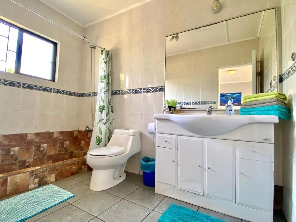 Bathroom in Kahina Lodge