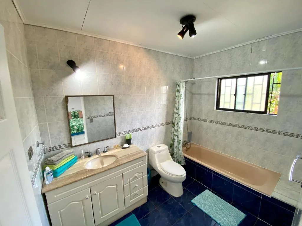 Bathroom in Kahina Lodge