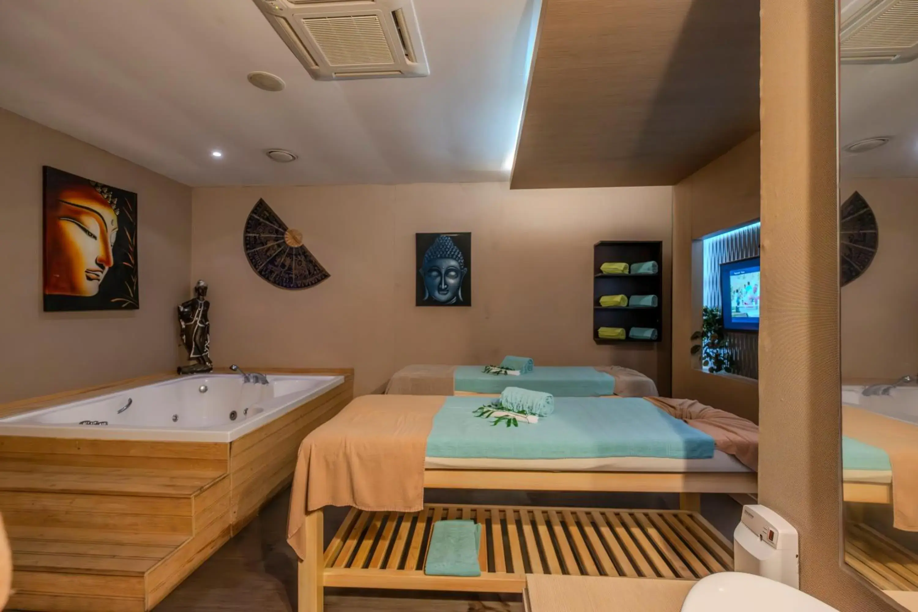 Massage, Bed in Belconti Resort Hotel Massage, Bed in Belconti Resort Hotel