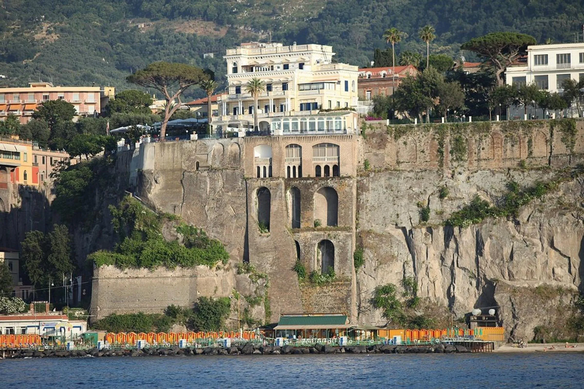 Property building in Villa La Terrazza Suites