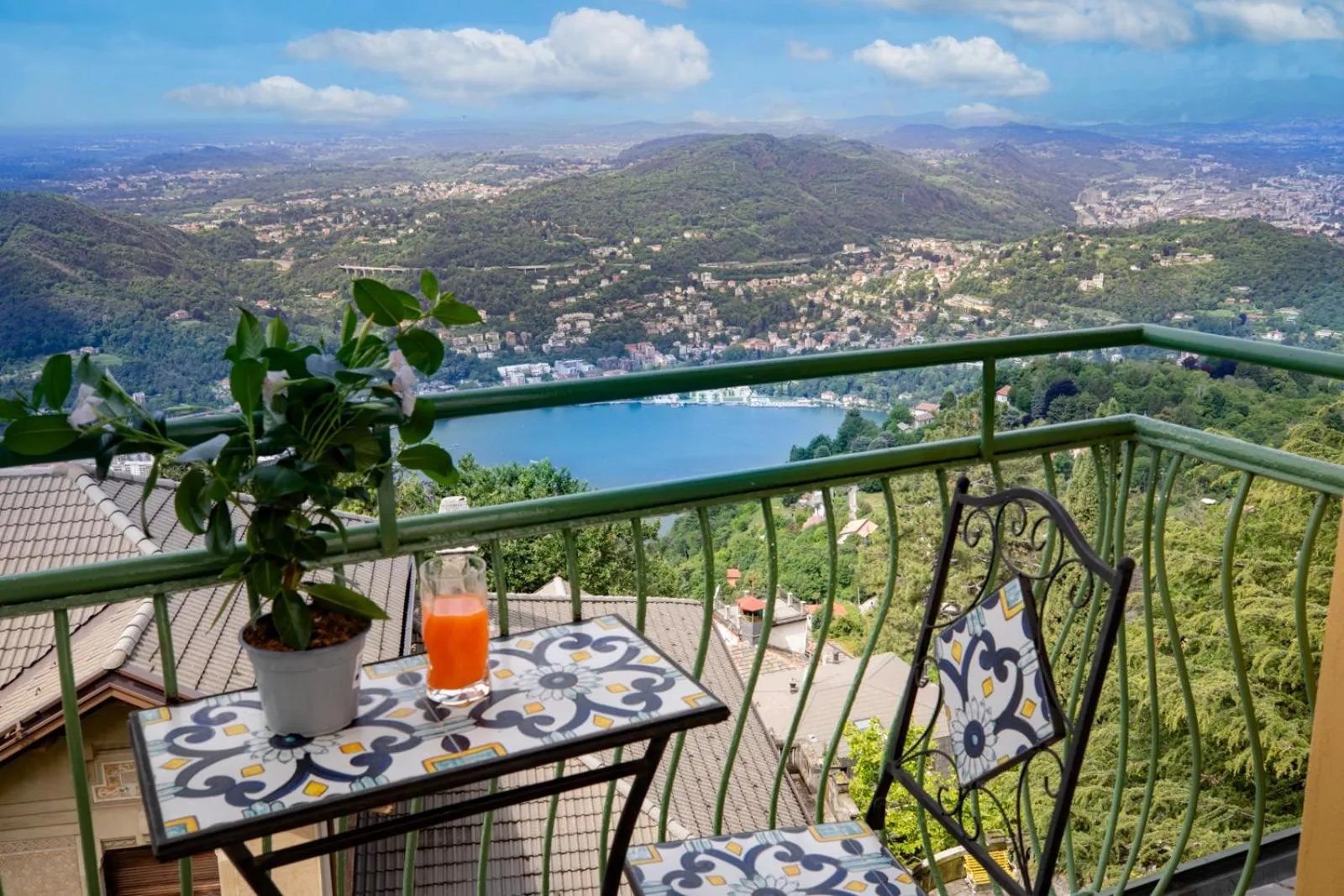 Lake view in Hotel Vista Lago Como