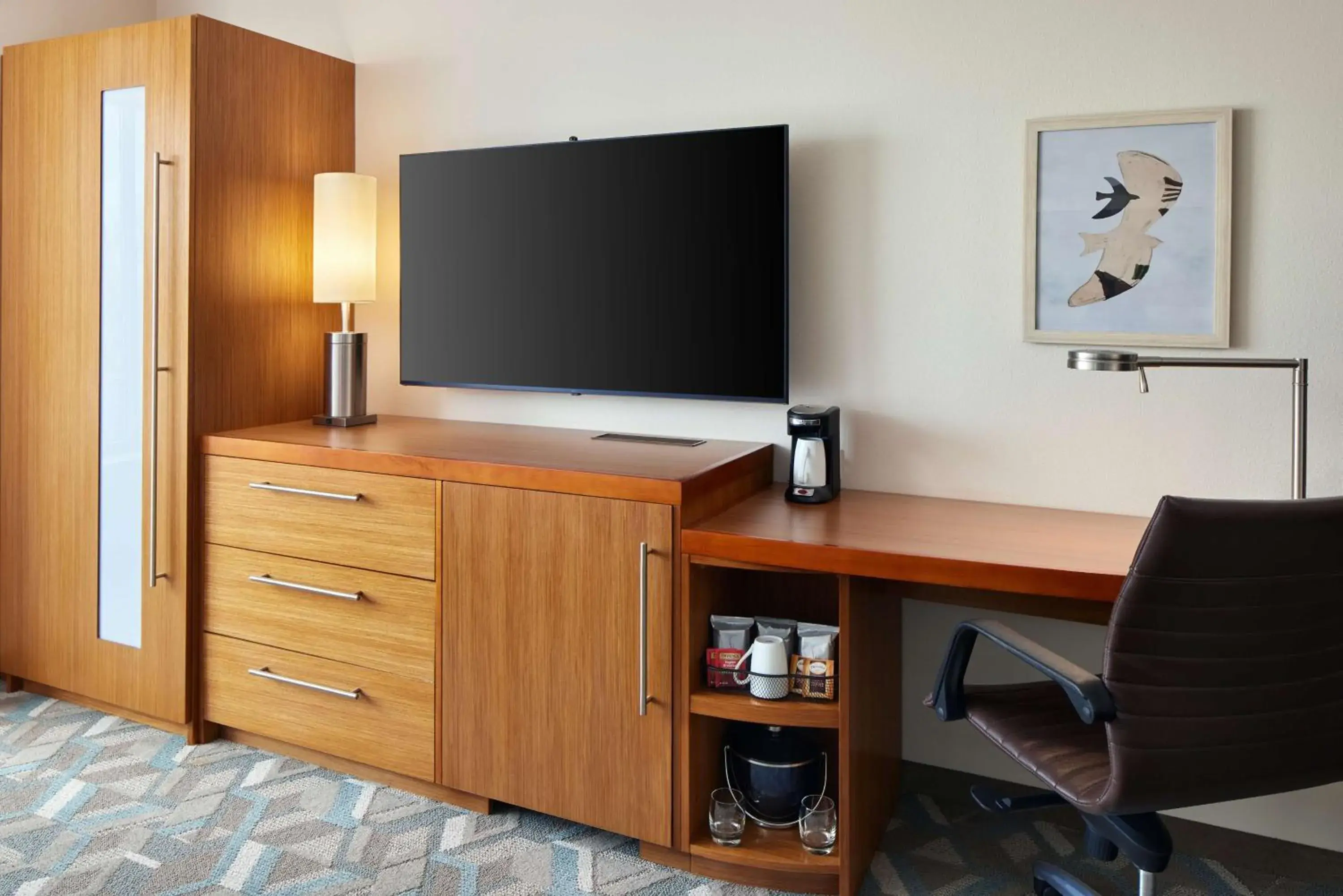 Bedroom in Hyatt Place Fredericksburg at Mary Washington Bedroom in Hyatt Place Fredericksburg at Mary Washington