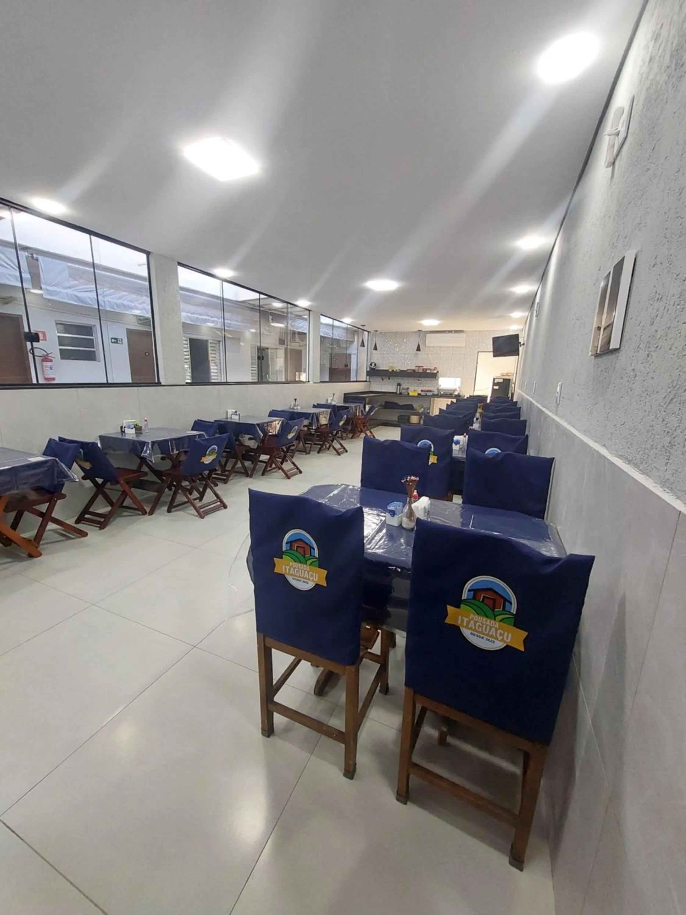 Restaurant/places to eat in Pousada Itaguaçu