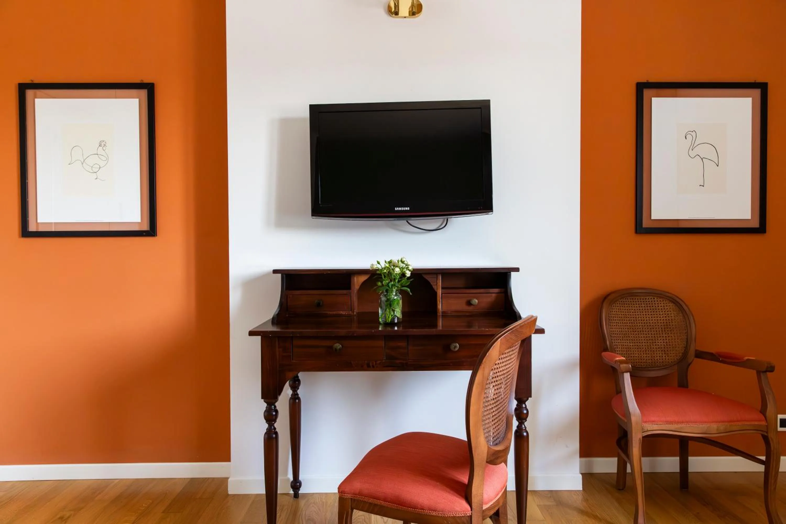 TV and multimedia in Hotel Punta Nord Est