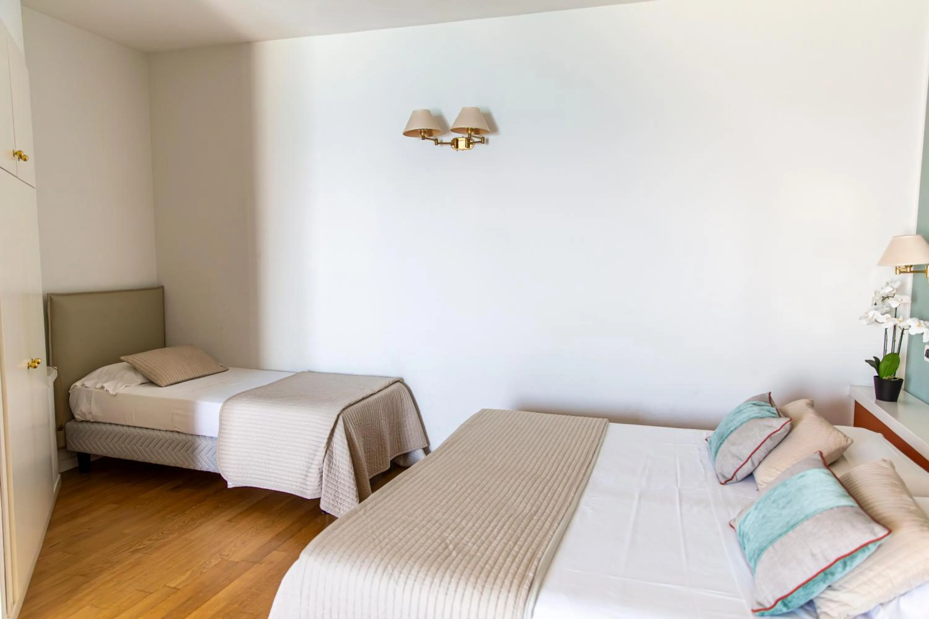 Bedroom, Bed in Hotel Punta Nord Est