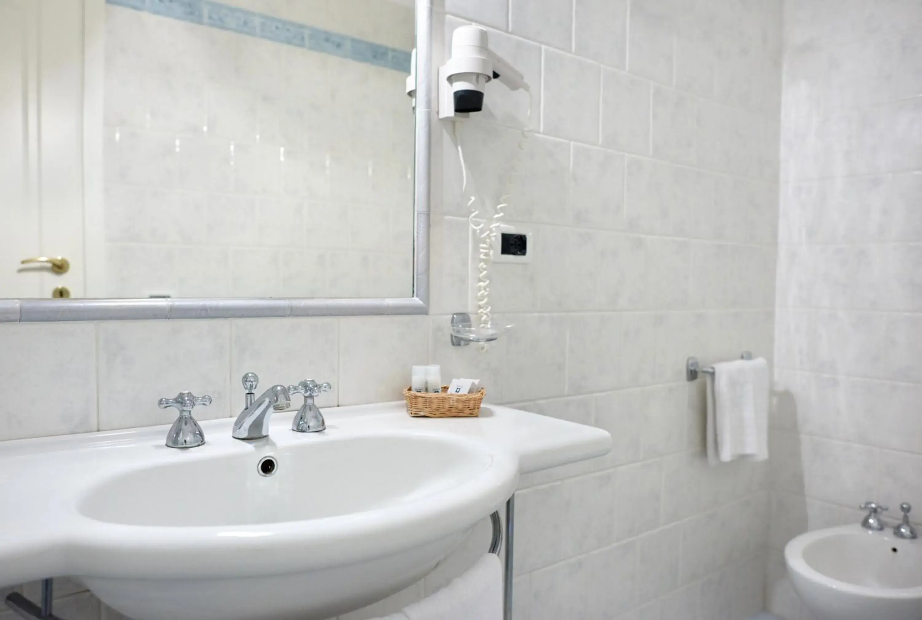 Double or Twin Room - single occupancy in Hotel Punta Nord Est Double or Twin Room - single occupancy in Hotel Punta Nord Est