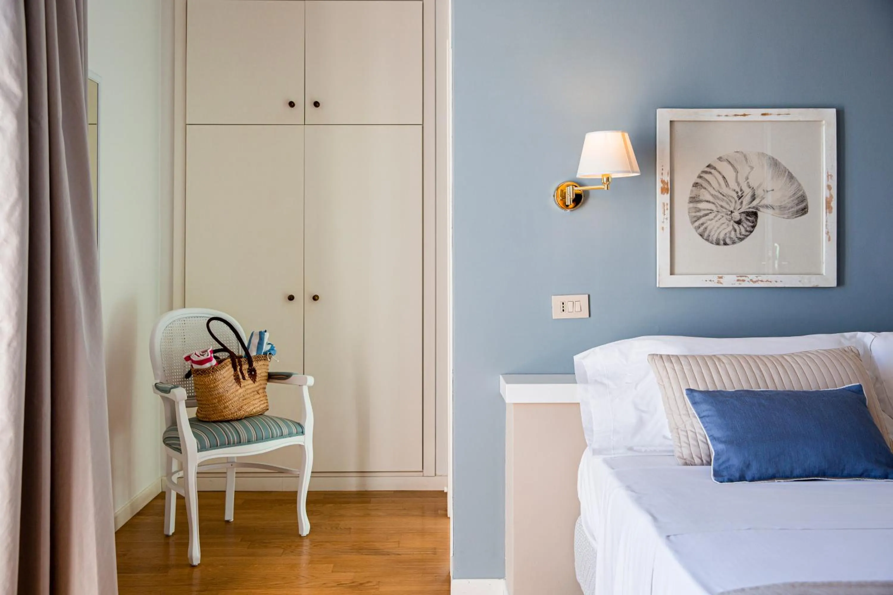 Decorative detail, Bed in Hotel Punta Nord Est