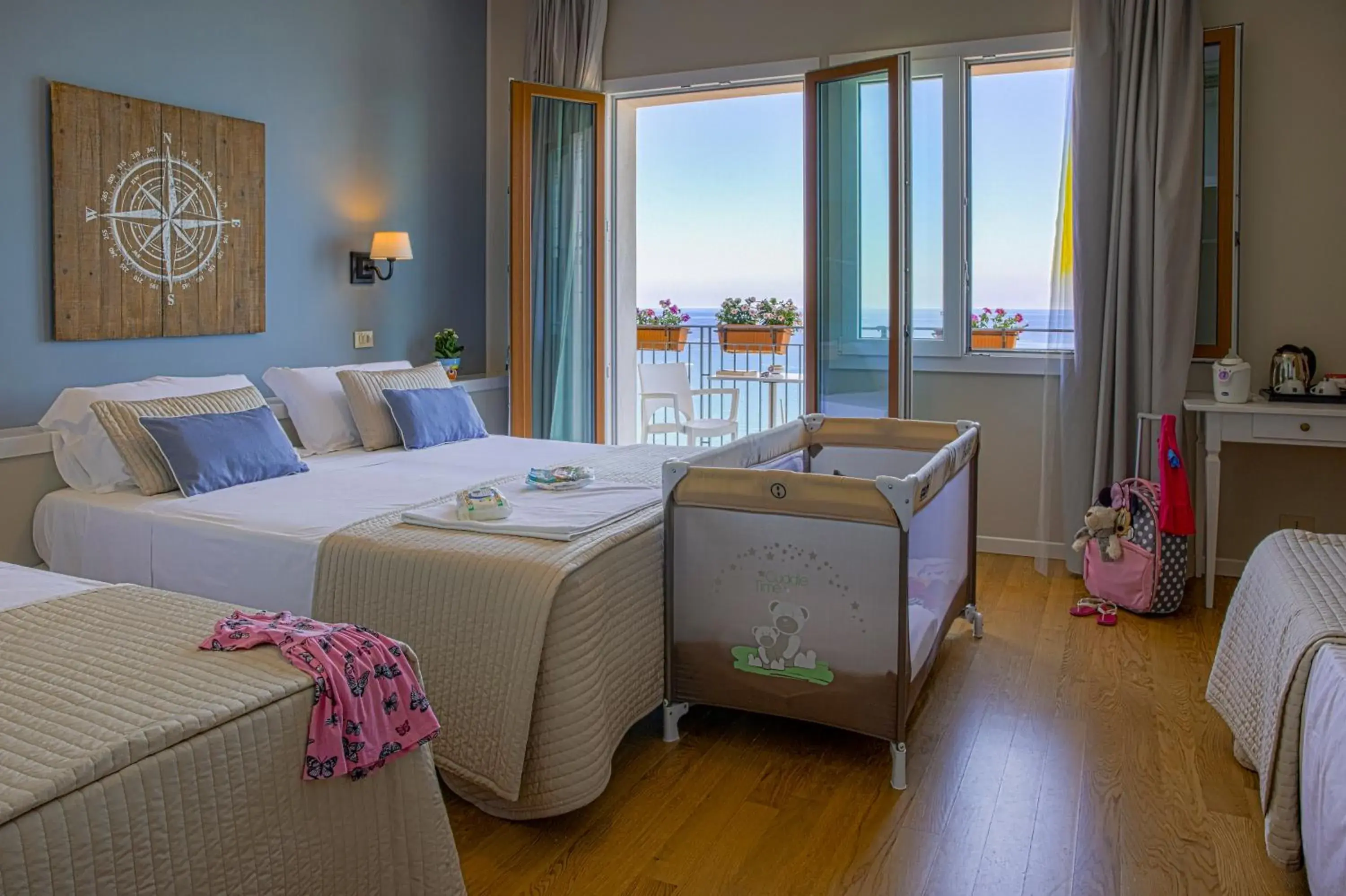 Decorative detail, Bed in Hotel Punta Nord Est Decorative detail, Bed in Hotel Punta Nord Est