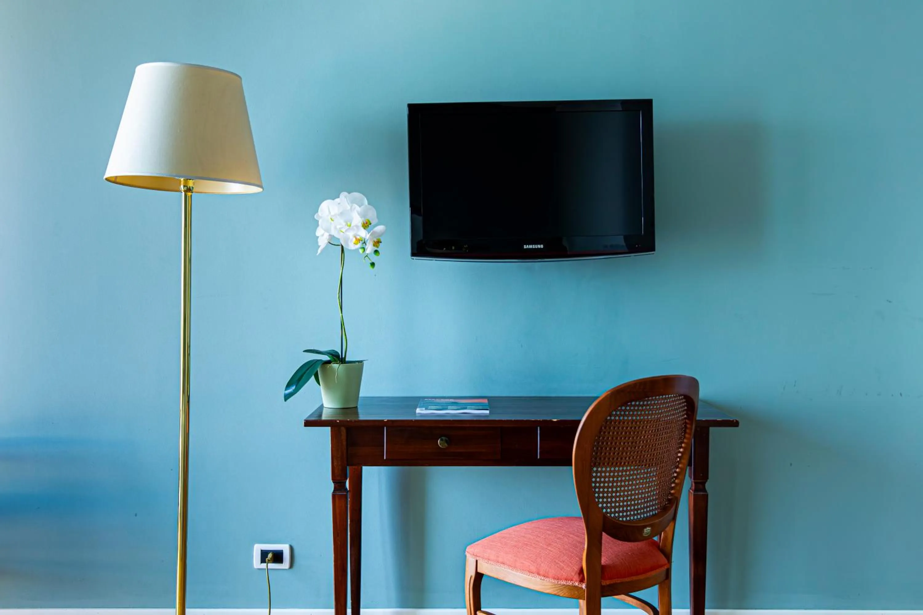 hair dresser in Hotel Punta Nord Est