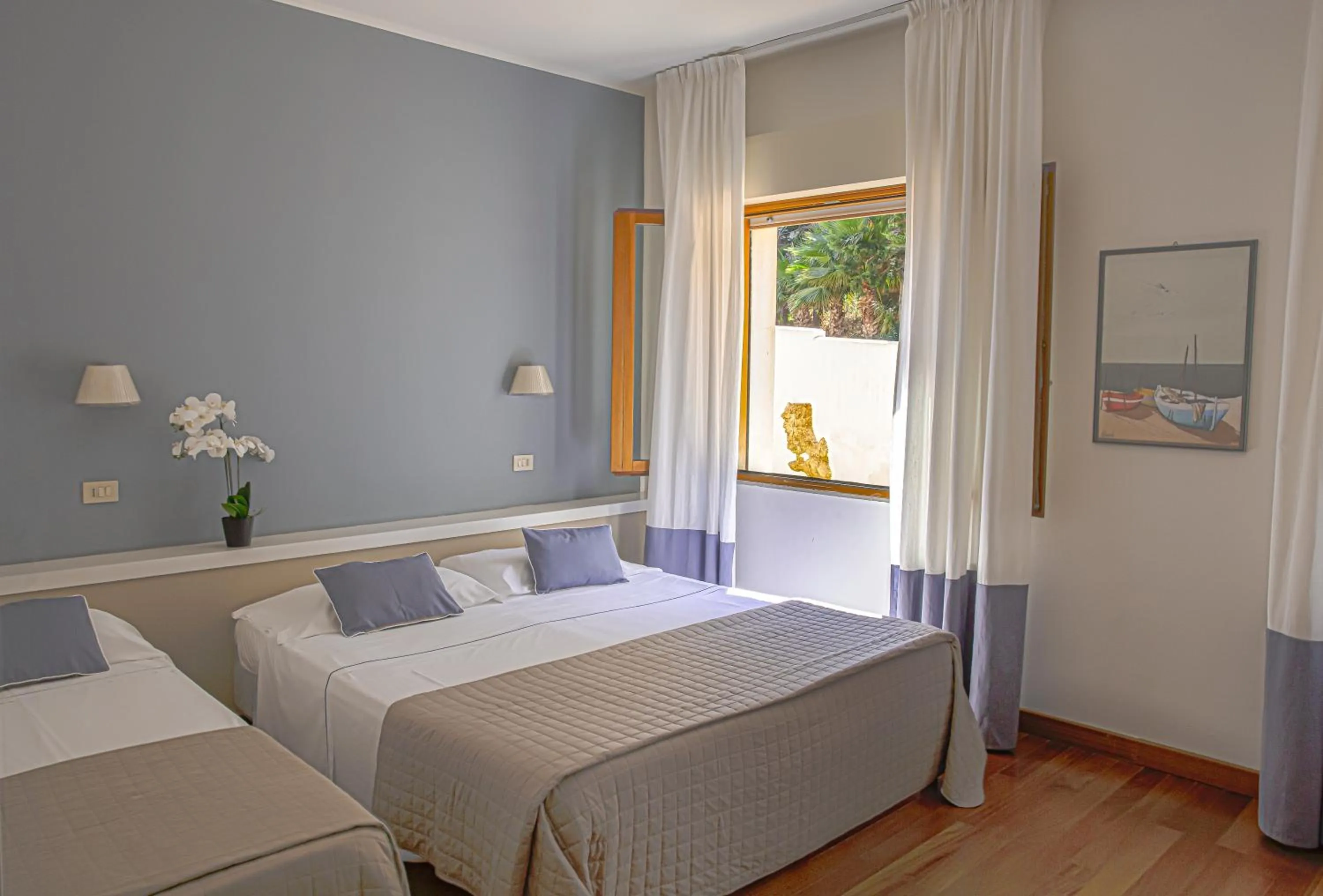 Bedroom, Bed in Hotel Punta Nord Est