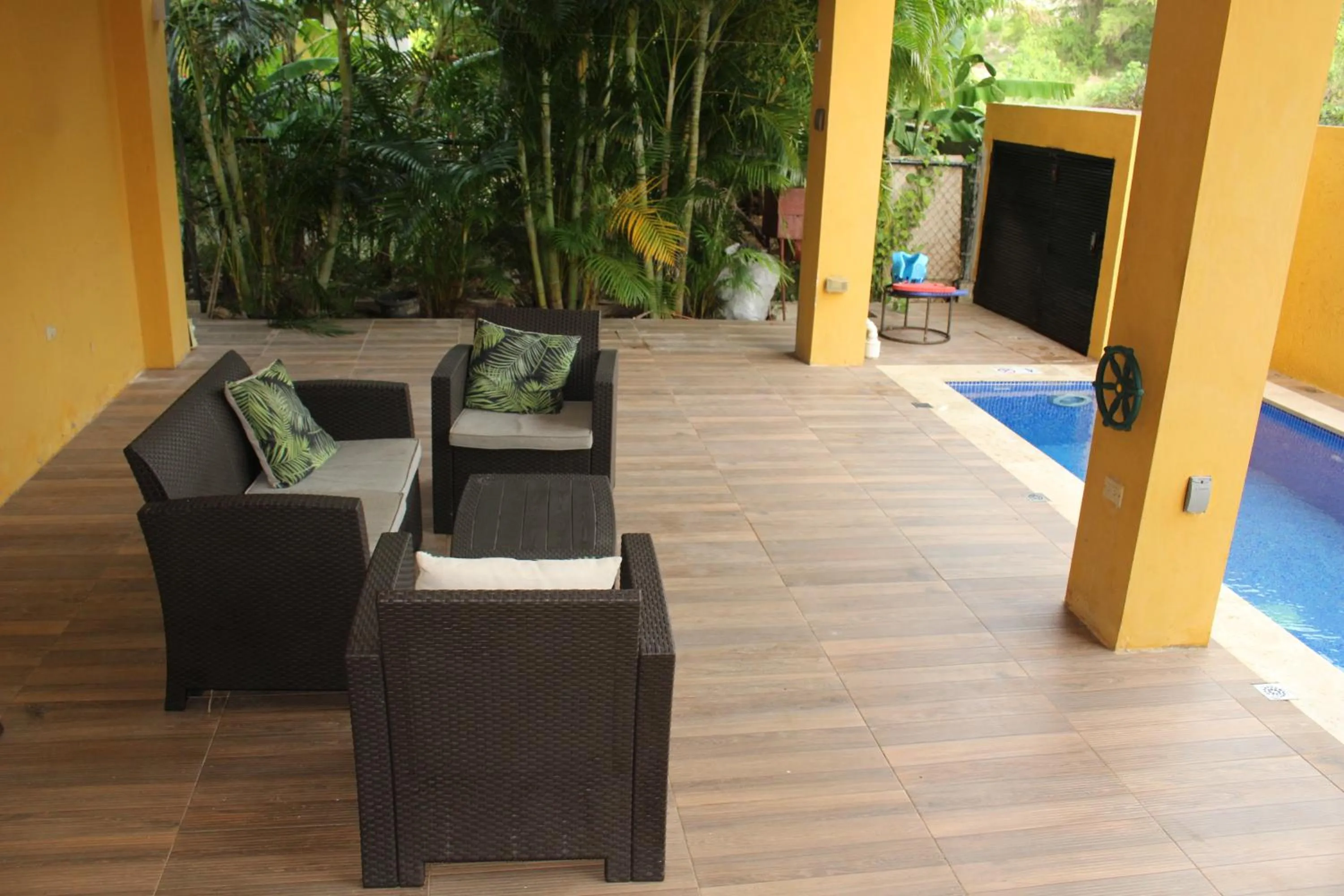 Patio in The Vista Inn