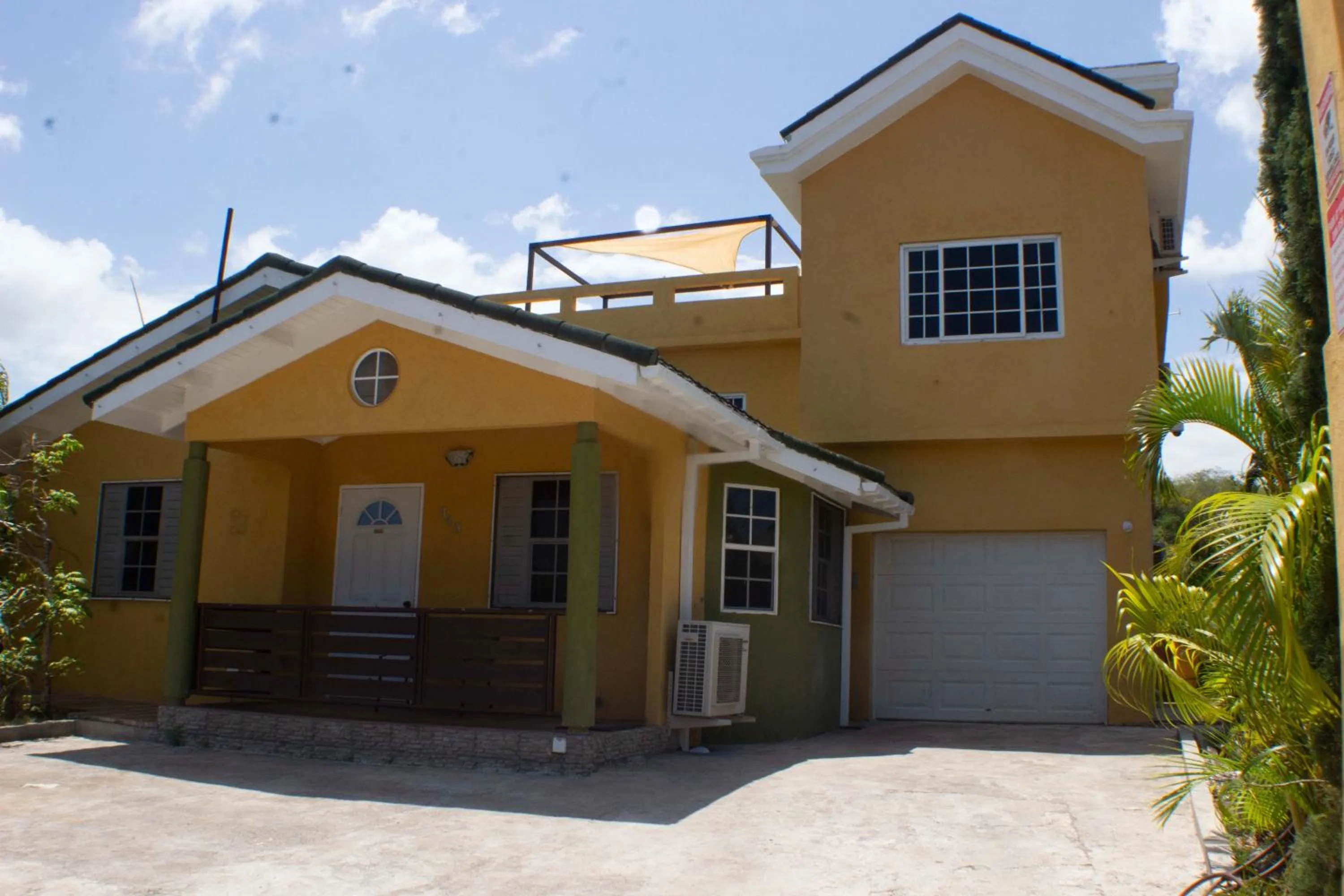 Property building in The Vista Inn