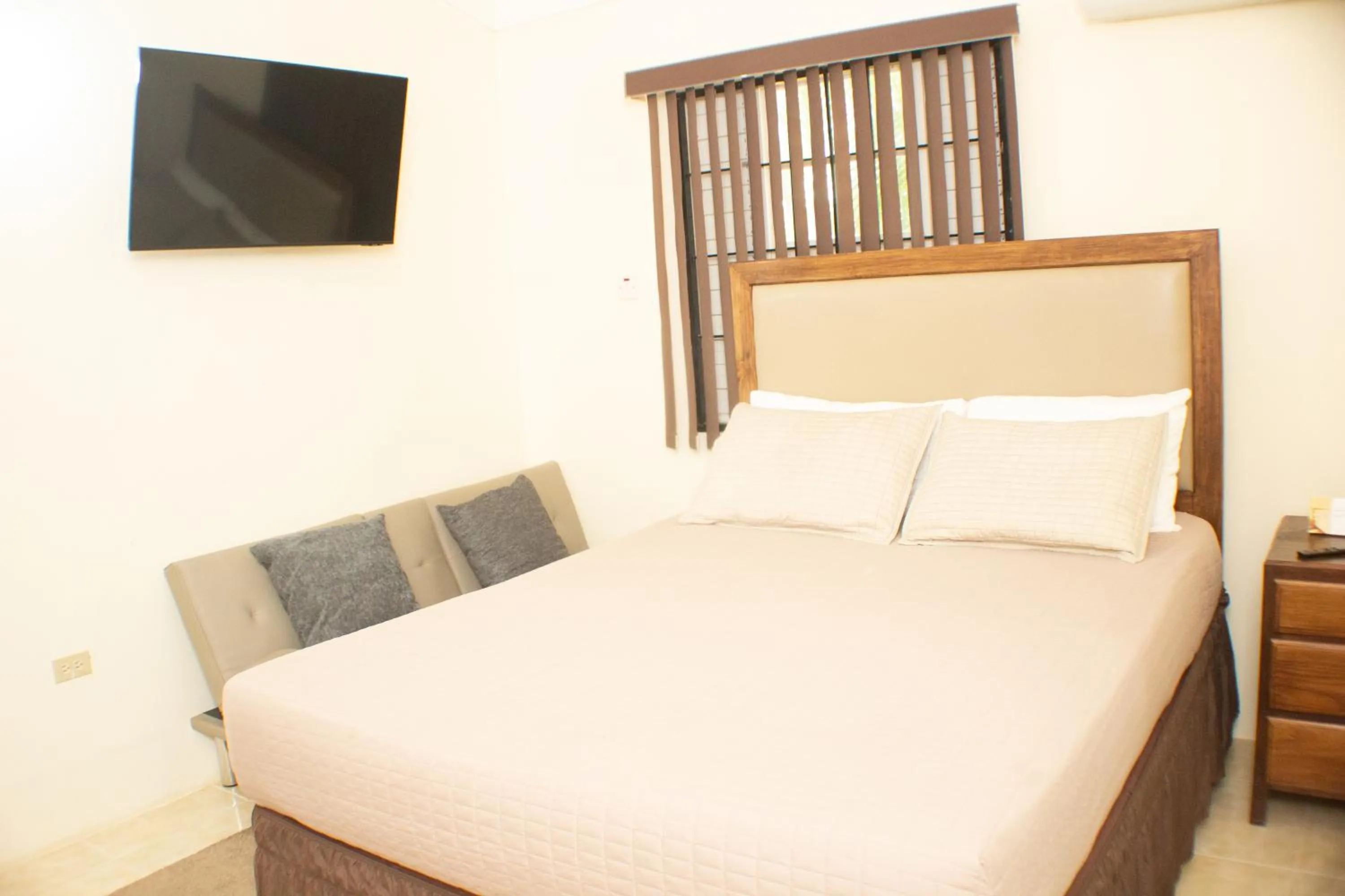 Bed in The Vista Inn