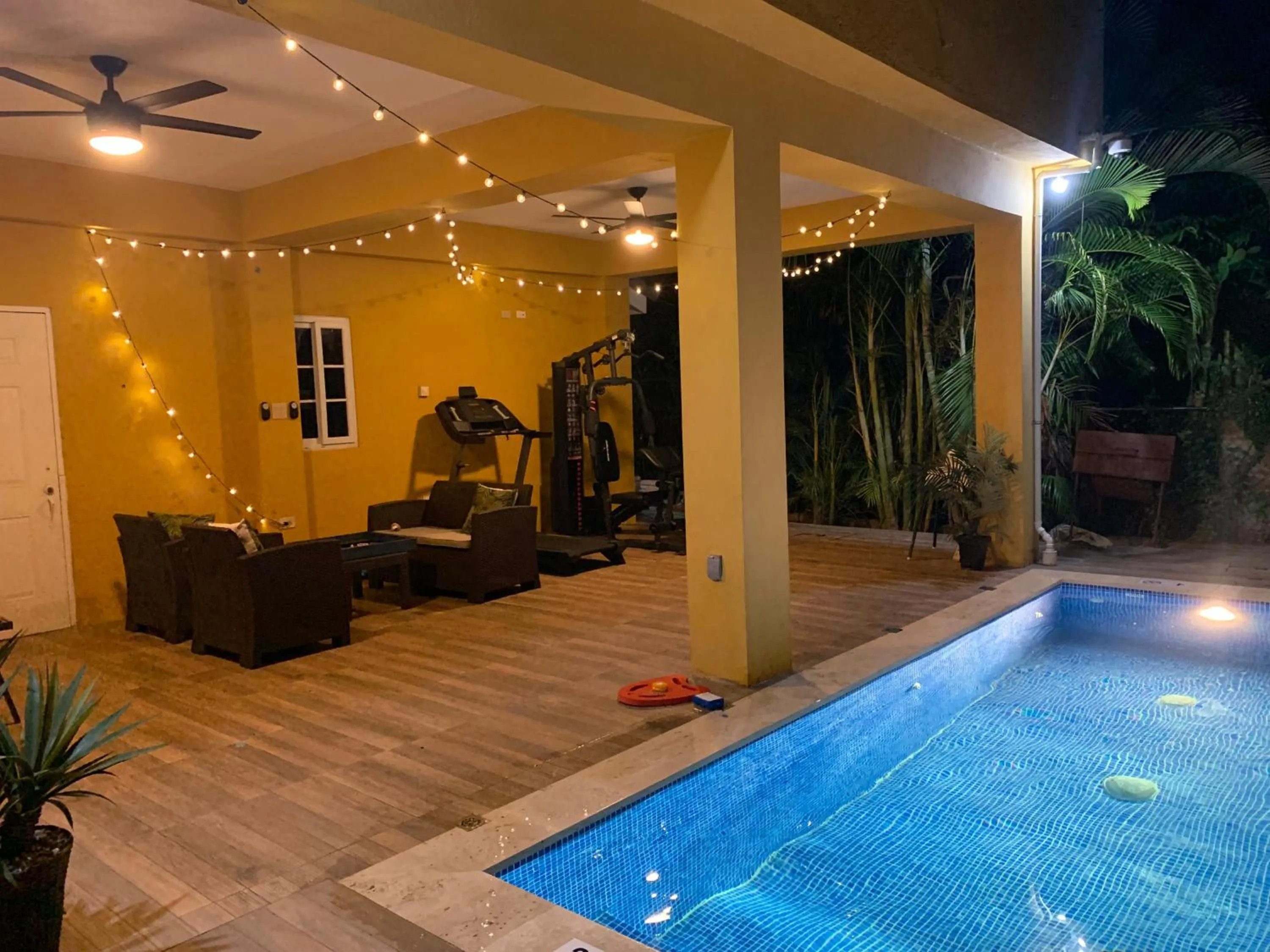 Patio in The Vista Inn