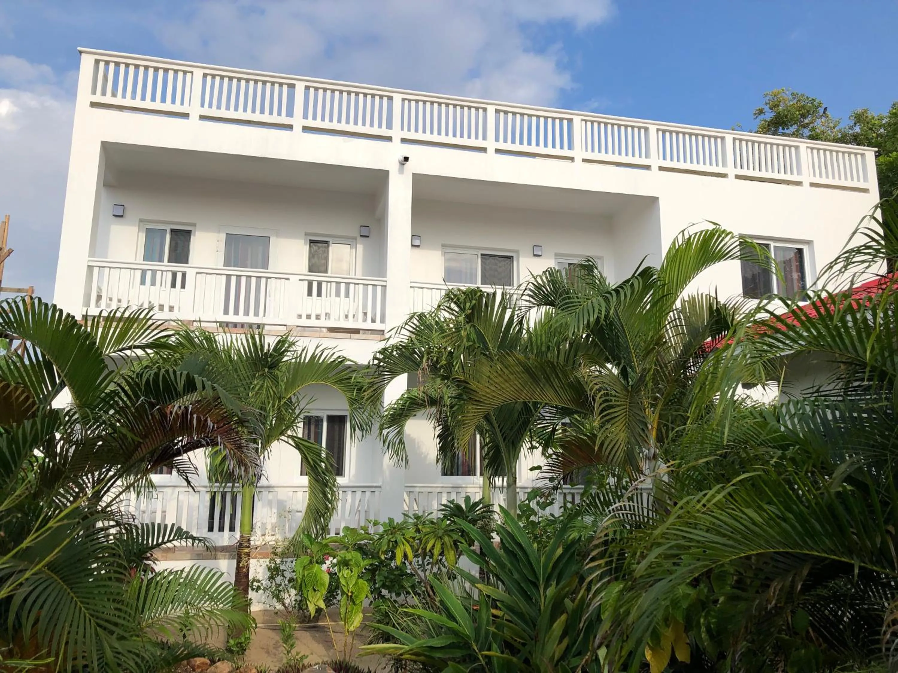 Property building in Ceiba Beach Resort