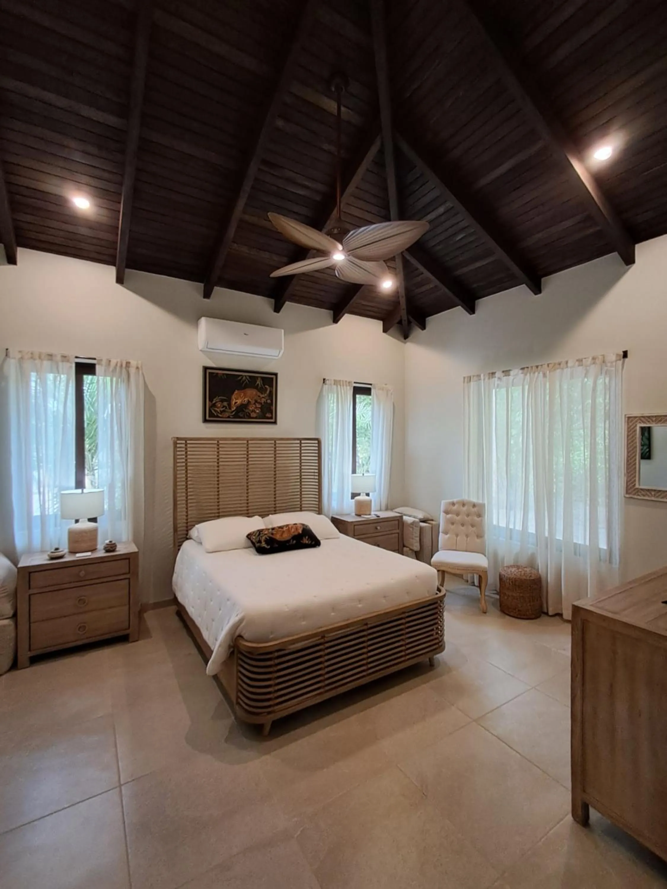 Bed in Ceiba Beach Resort